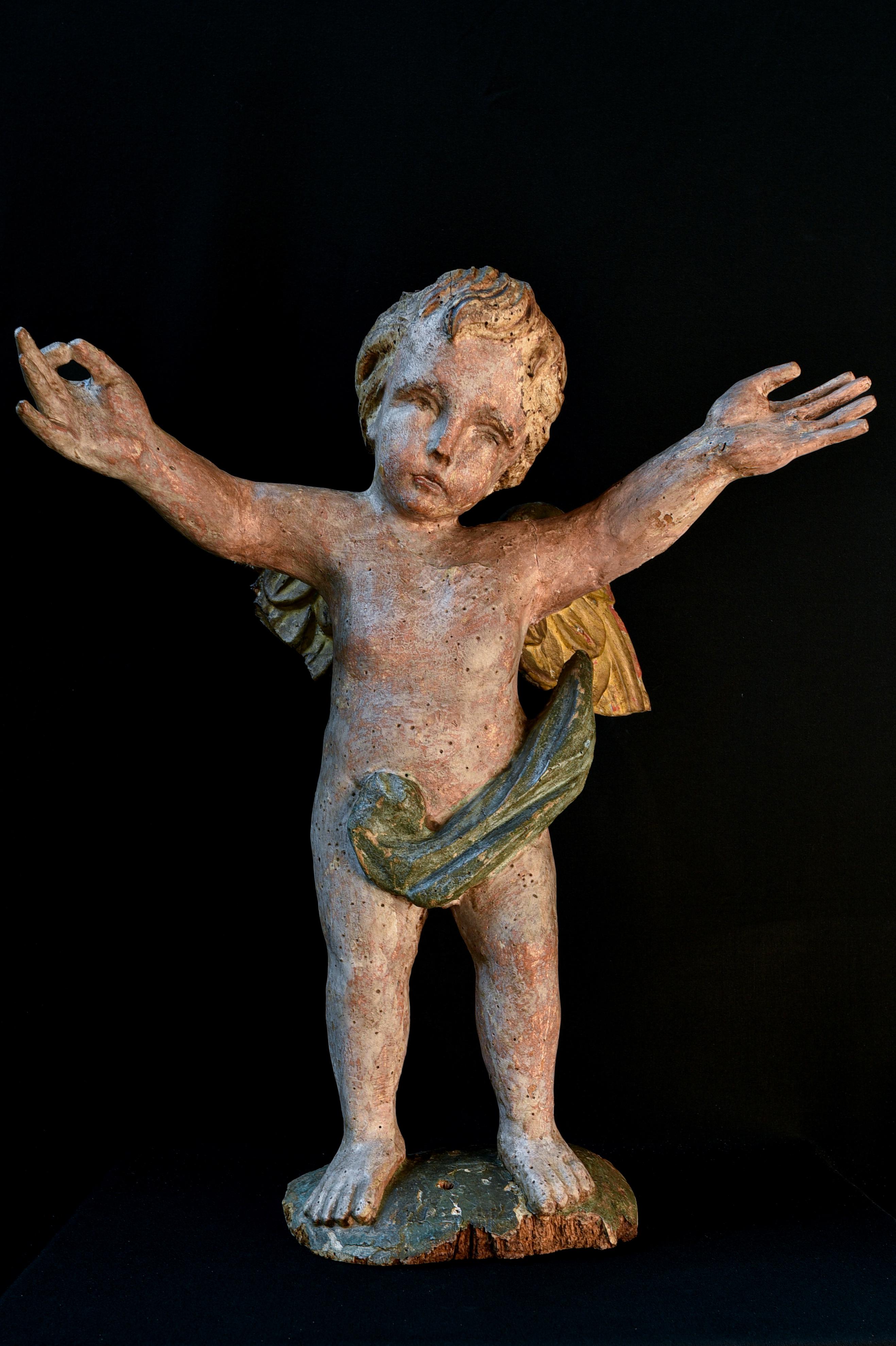 Pair of early 18th century Italian cherubs in polychrome wood For Sale 1