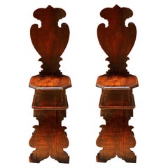 Paire de fauteuils de salon Sgabello de style Renaissance du début du XVIIIe siècle