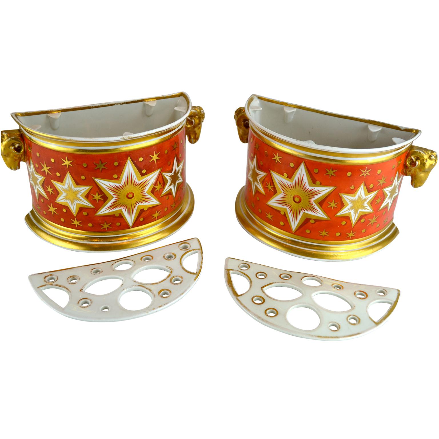 George III Pair of Early 19th Century English Worcester Orange Ground Gilded Star Bough Pot
