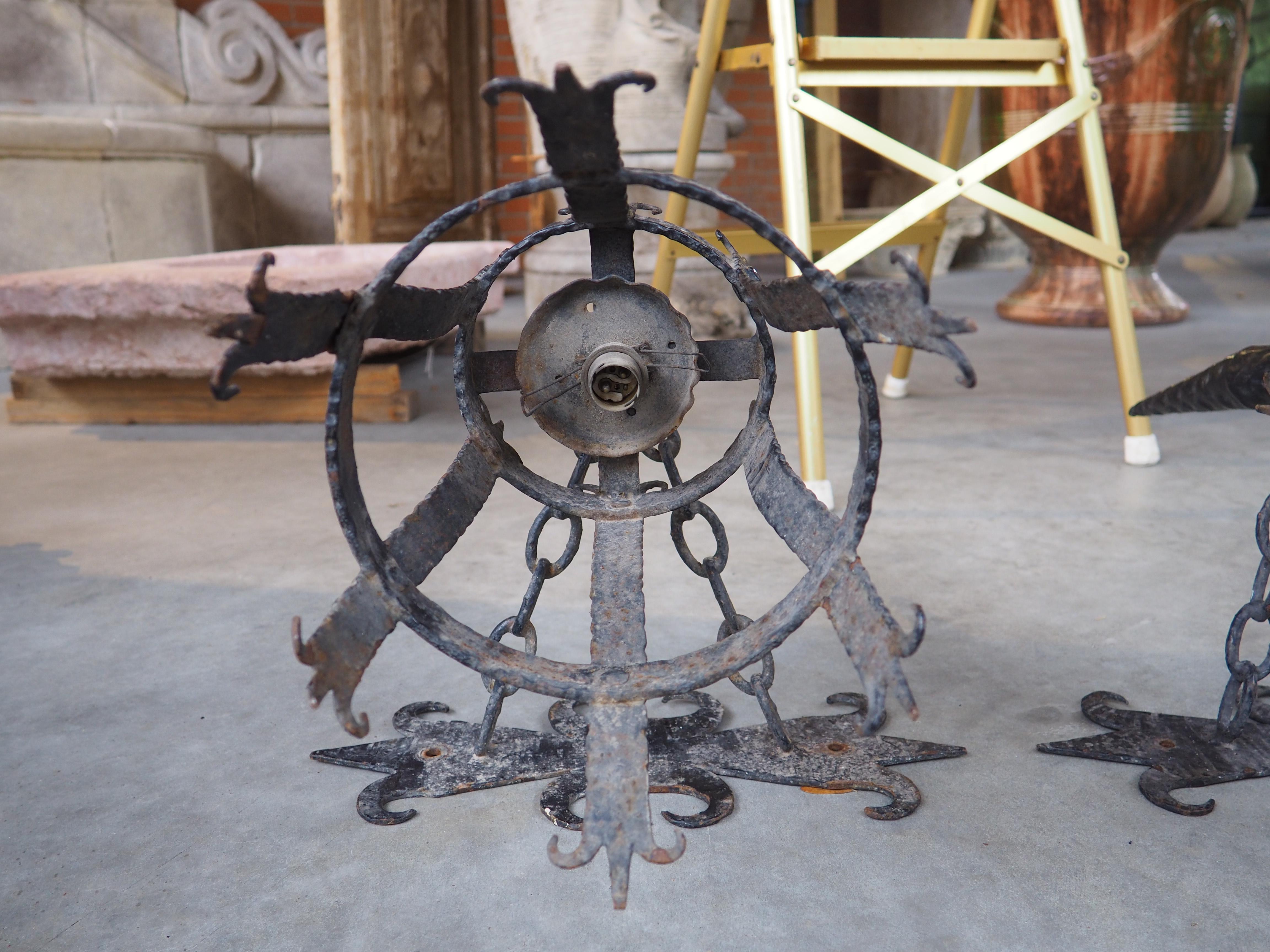 Pair of Early 1900s French Medieval Style Wrought Iron Torch Sconces For Sale 6