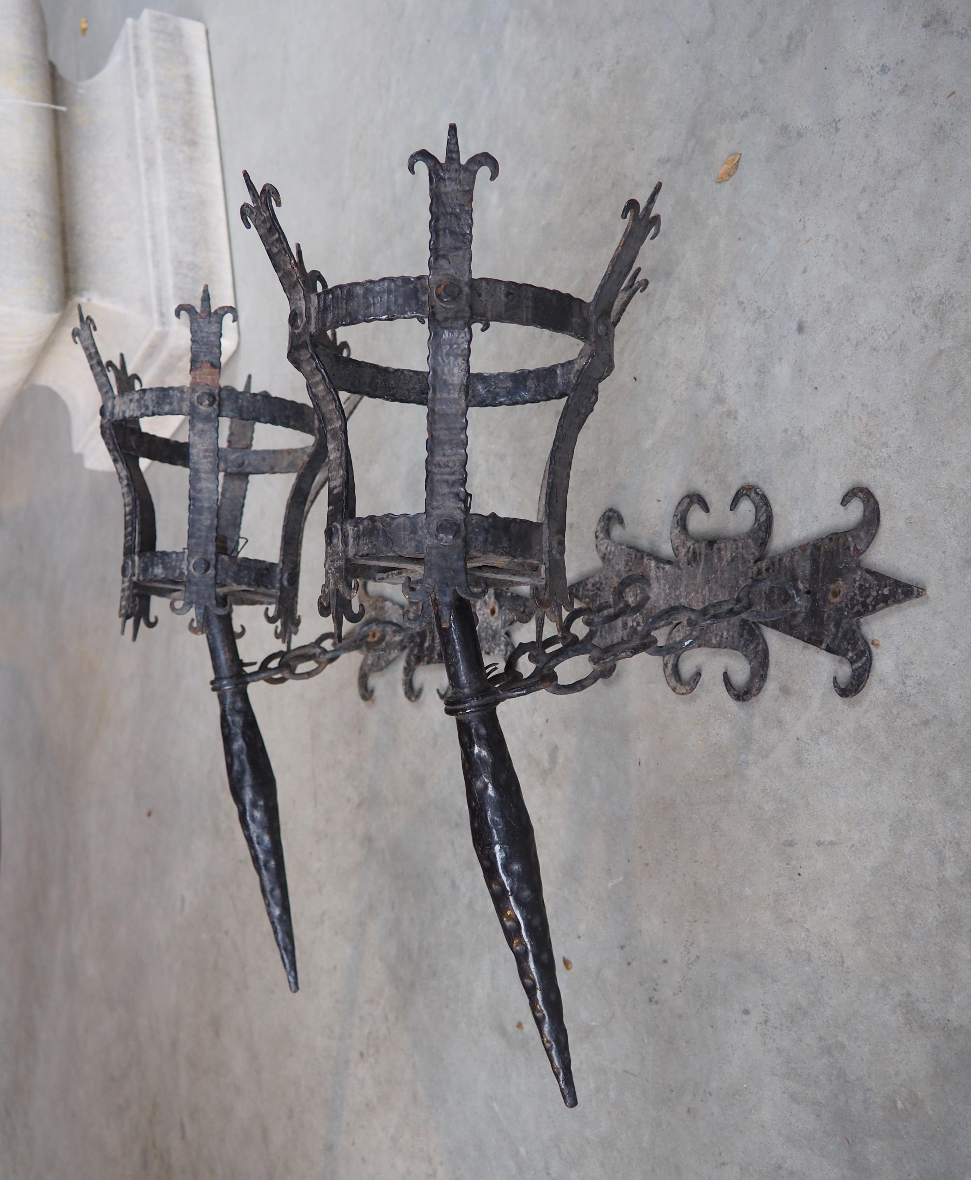 Pair of Early 1900s French Medieval Style Wrought Iron Torch Sconces For Sale 9