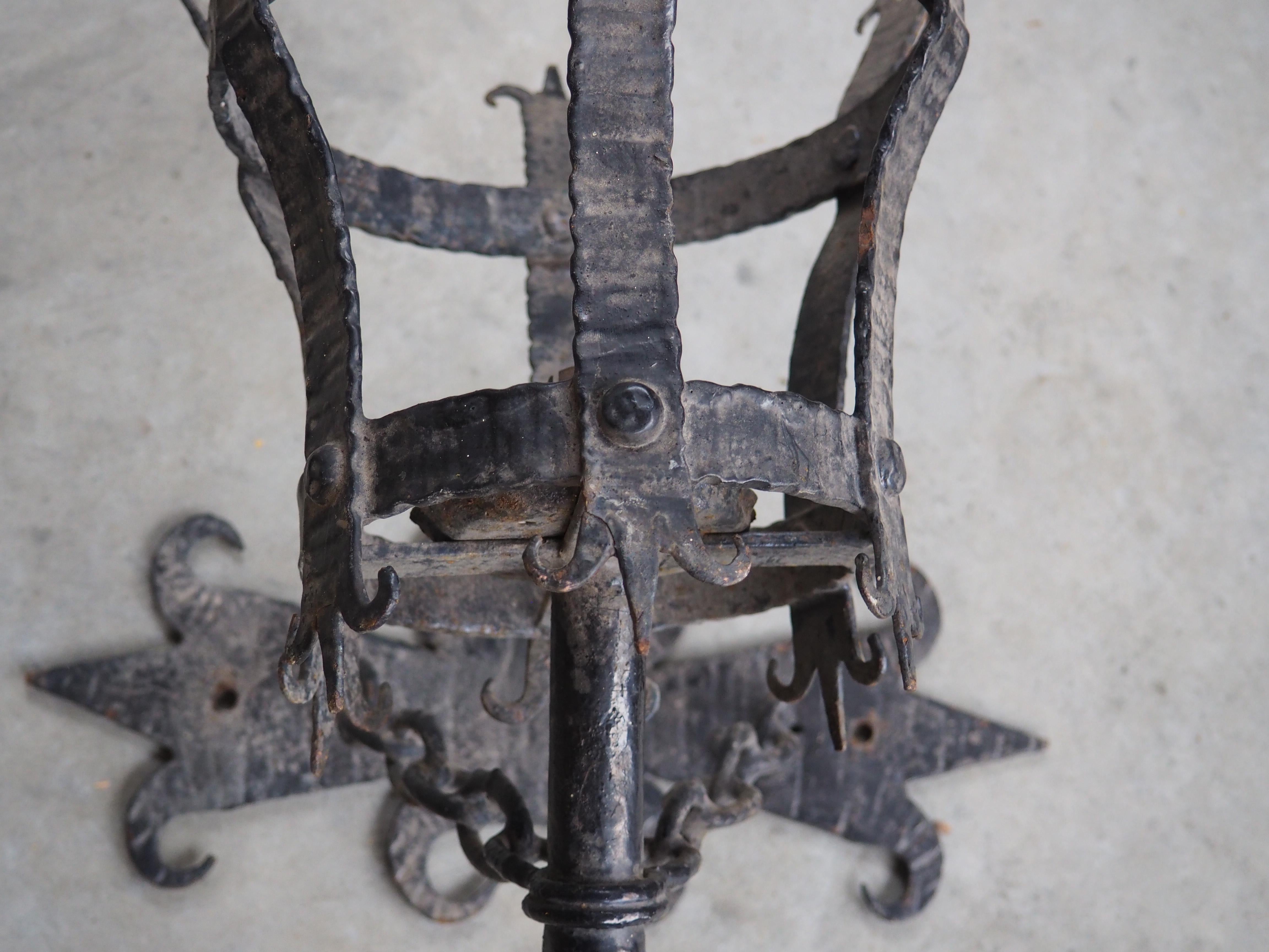 Pair of Early 1900s French Medieval Style Wrought Iron Torch Sconces For Sale 12