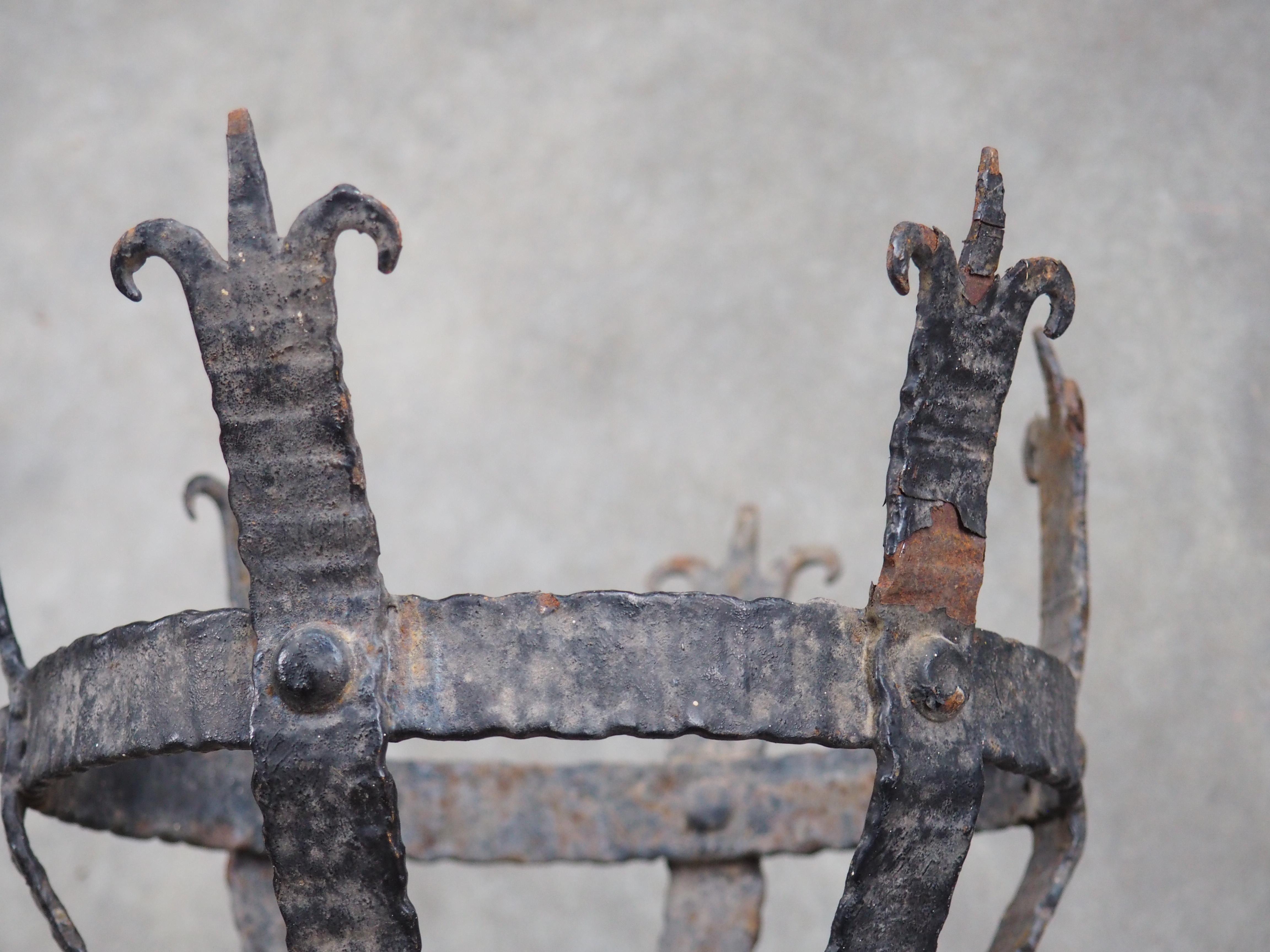 Pair of Early 1900s French Medieval Style Wrought Iron Torch Sconces For Sale 3