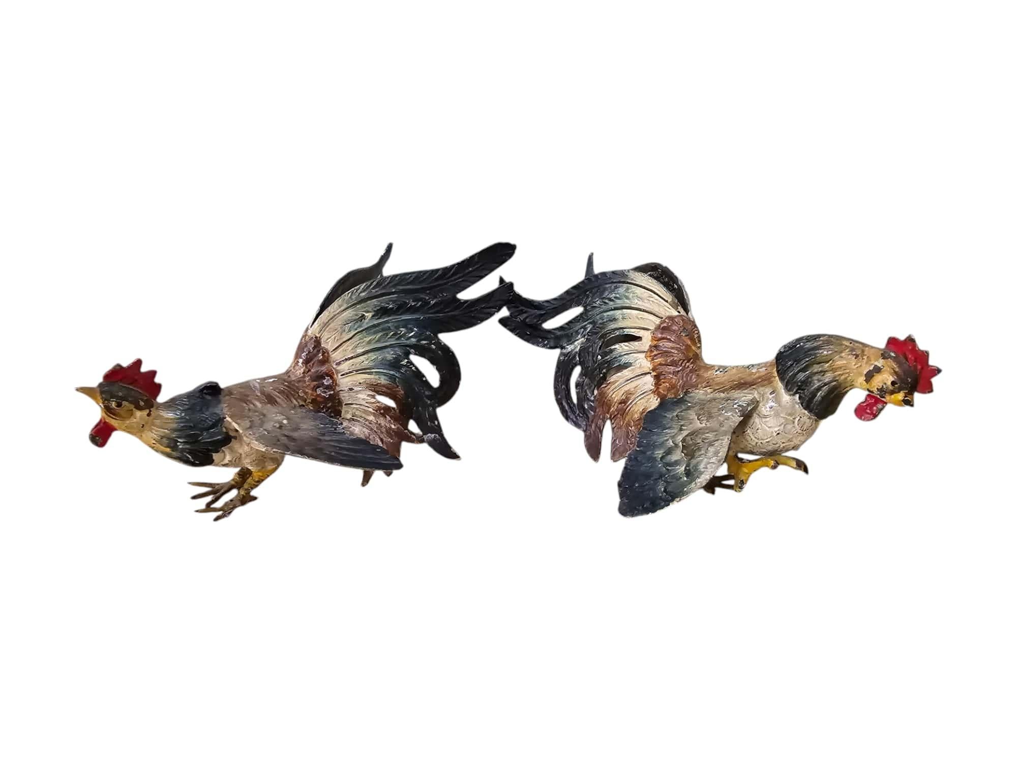 Pair of Early 1900s Painted Metal Roosters – Antique Decorative Figurines For Sale 3