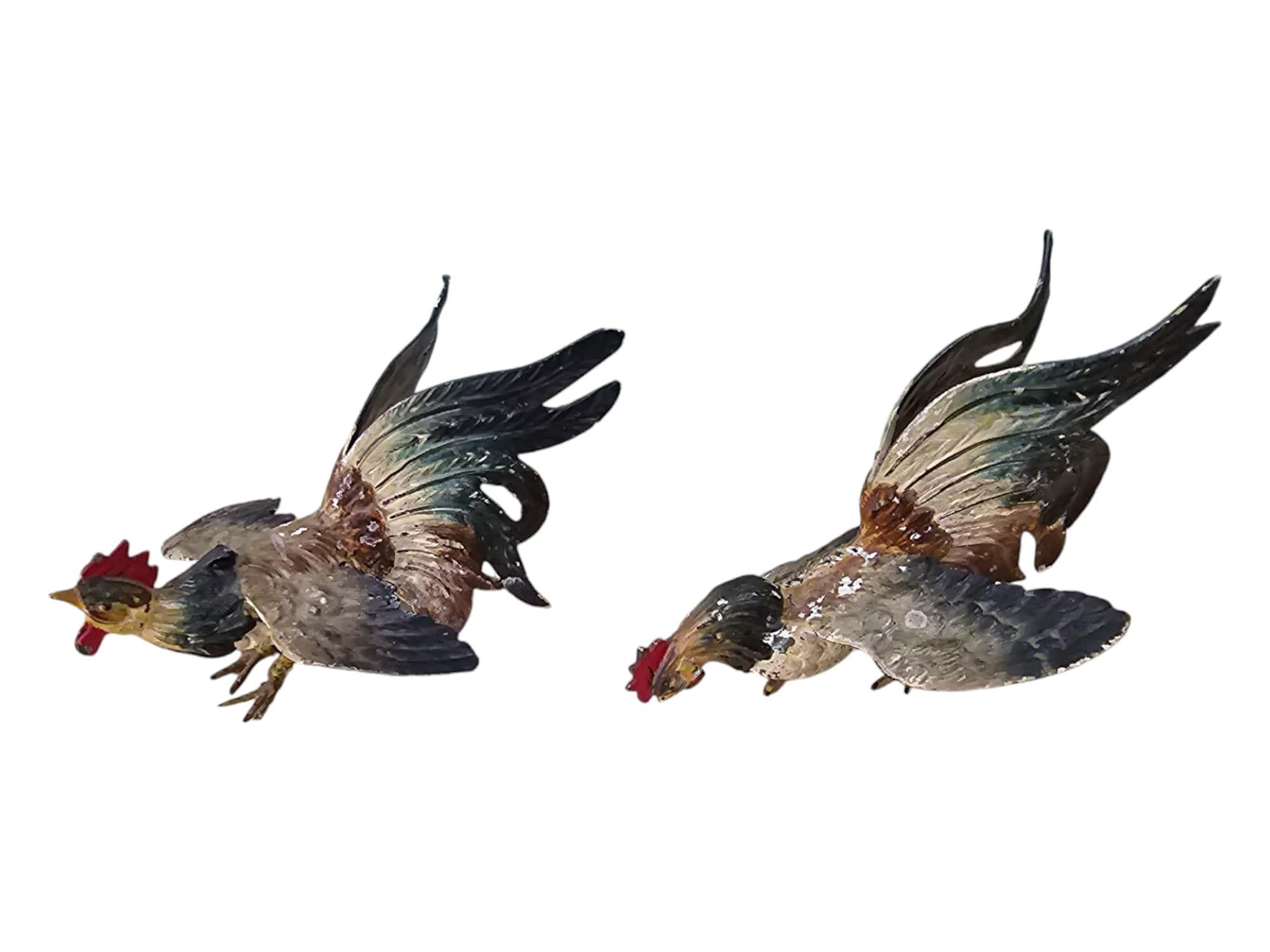 Pair of Early 1900s Painted Metal Roosters – Antique Decorative Figurines For Sale 4