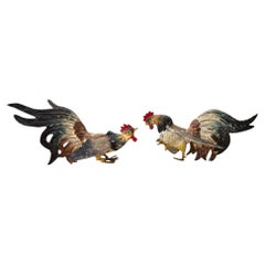 Coppia di galli in metallo dipinto dei primi del '900 - Figurine decorative antiche