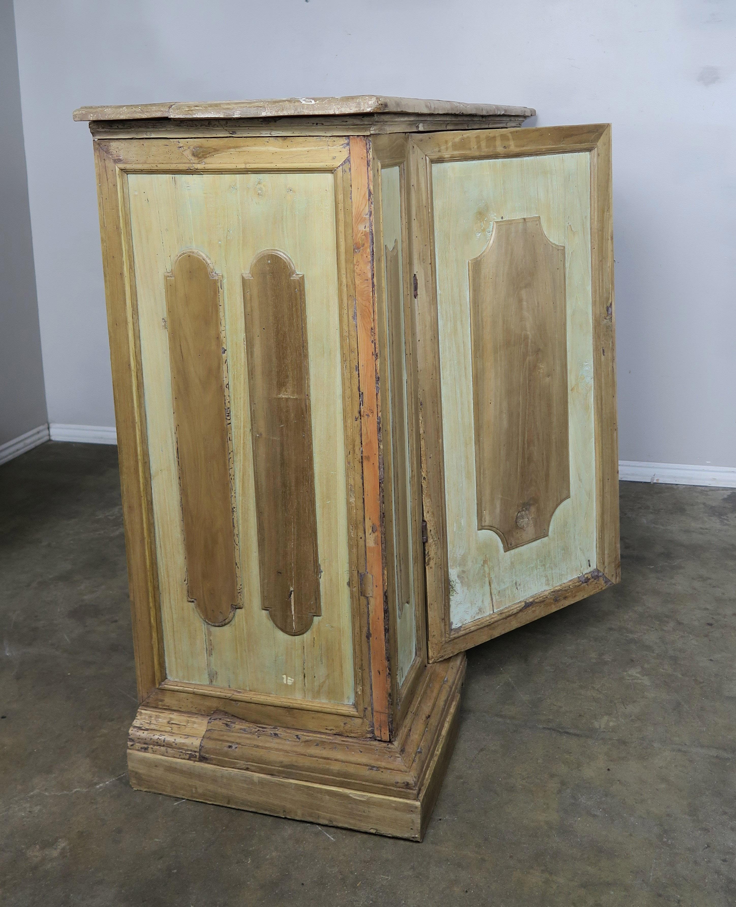 Pair of Early 19th Century Italian Painted Sideboards 5