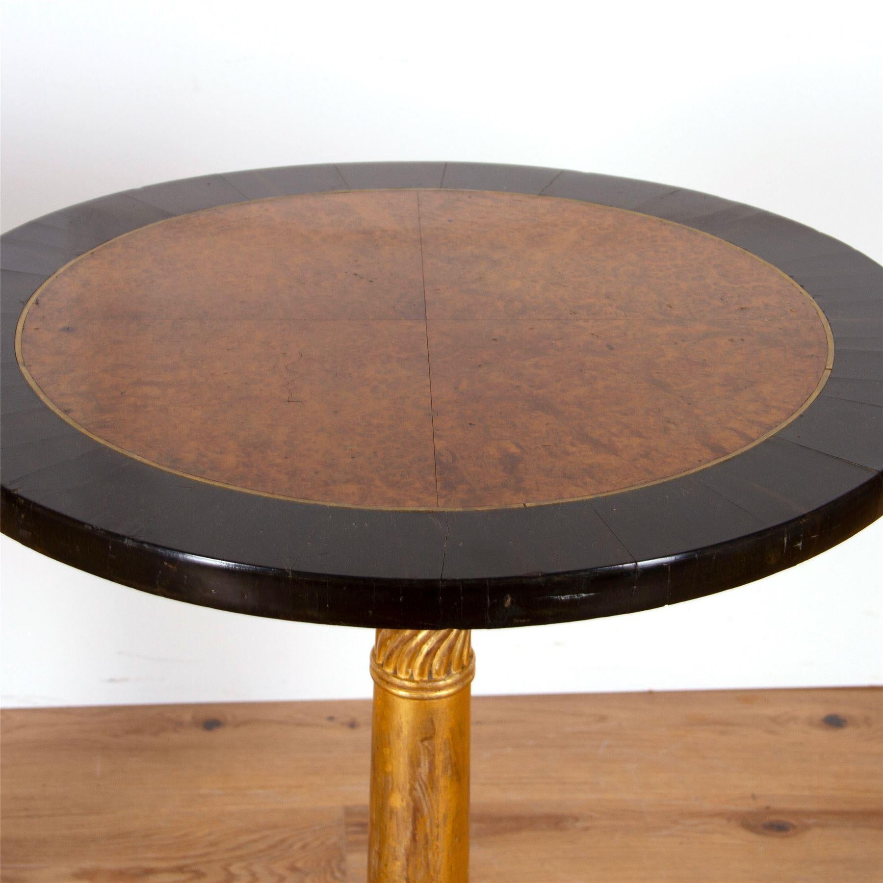 English Pair of Early 19th Century Amboyna Ebony and Parcel Gilt Side Tables For Sale