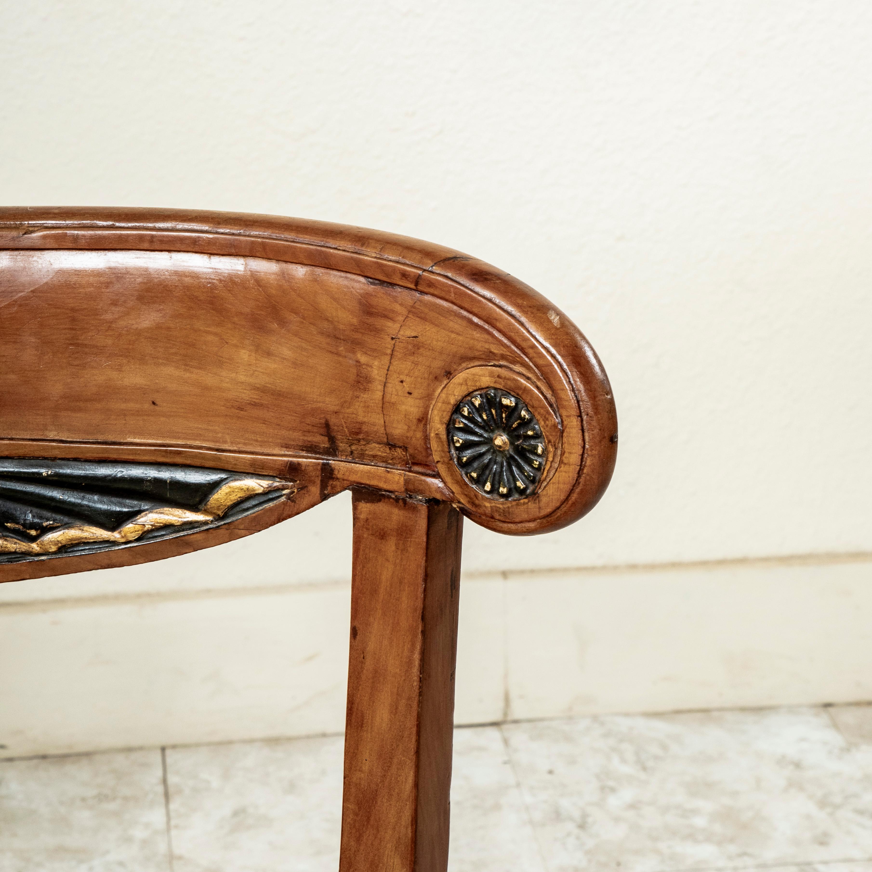 Pair of Early 19th Century Austrian Biedermeier Walnut Side Chairs For Sale 4