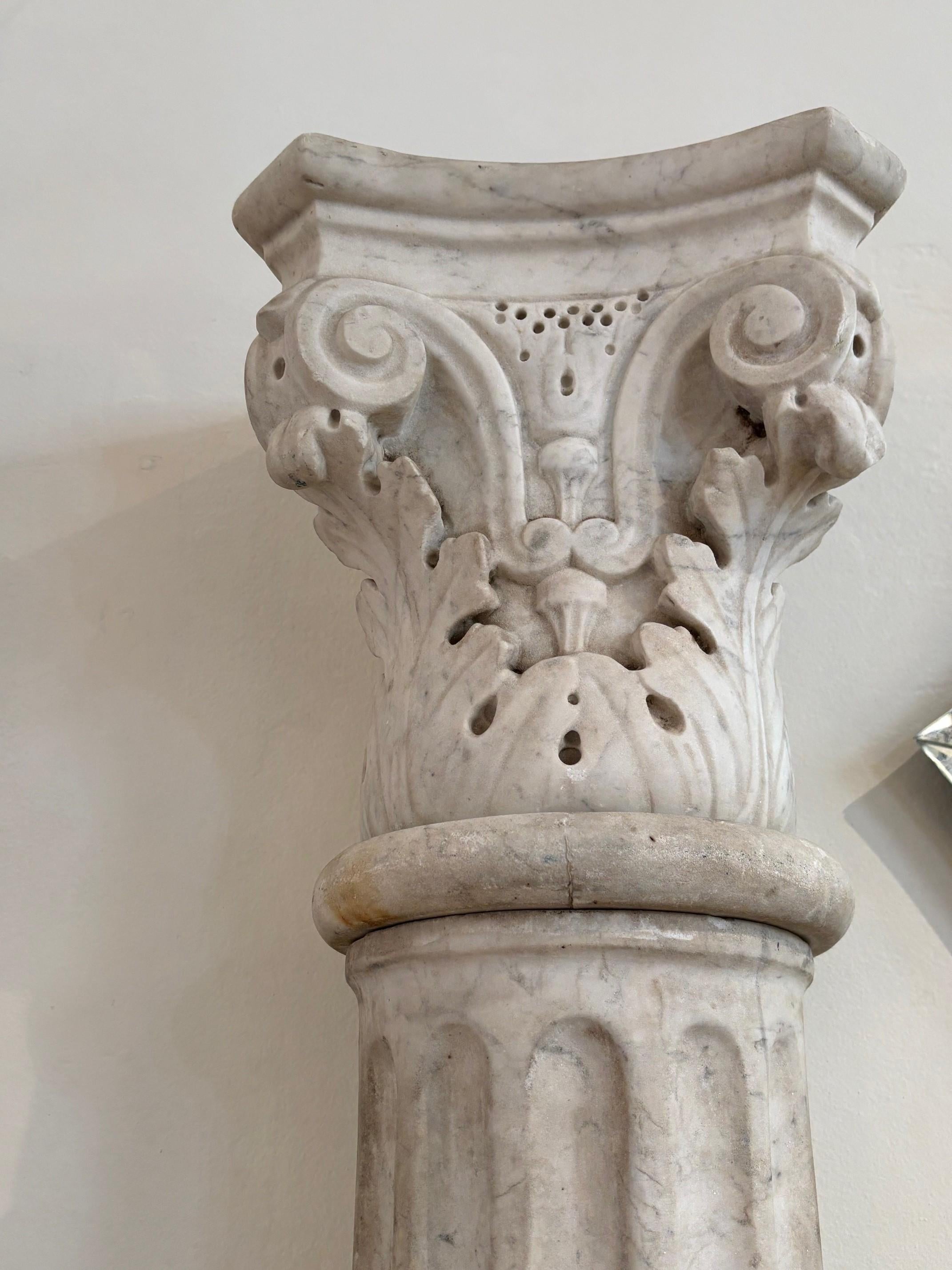 Pair of Early 19th Century Carved White Marble Columns For Sale 6