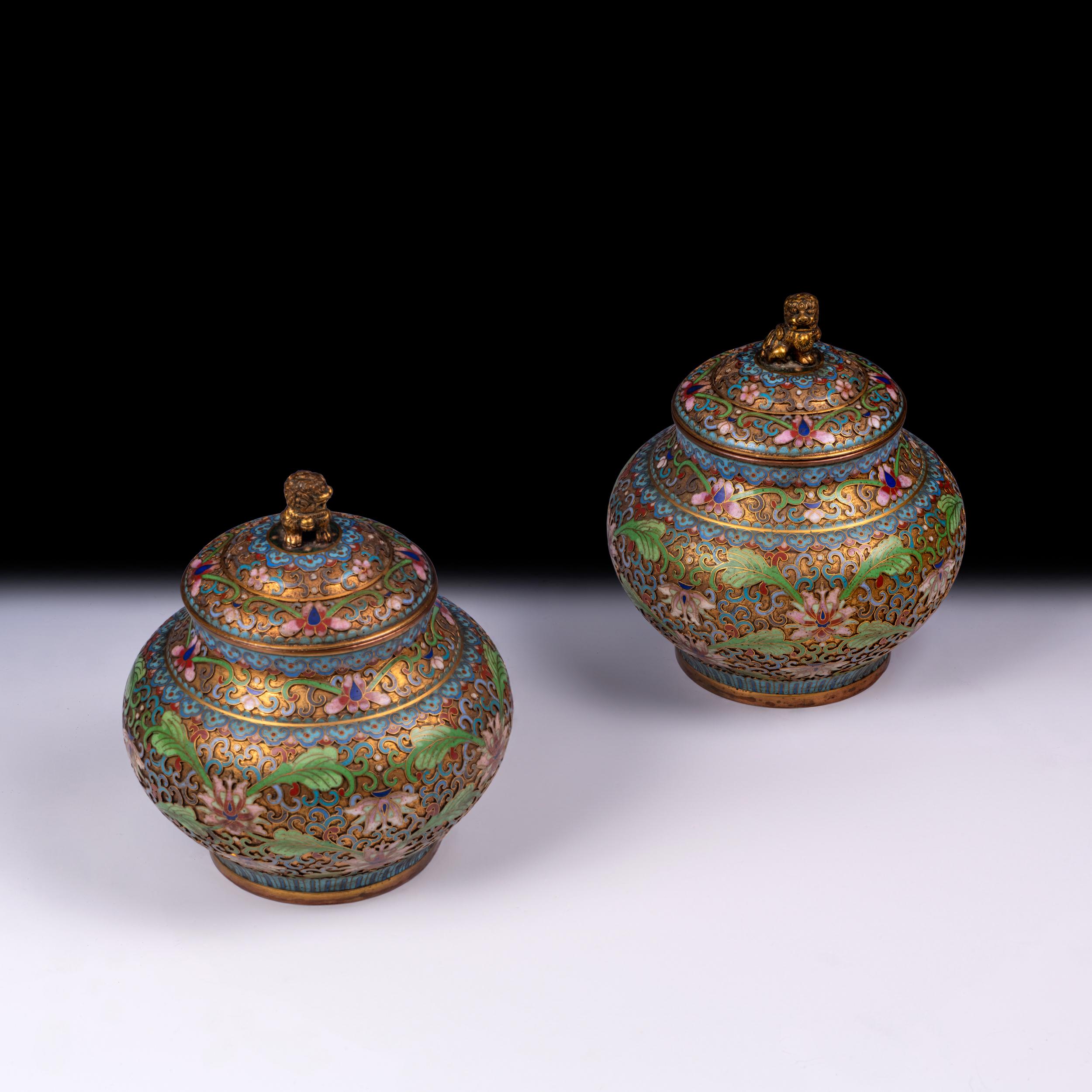 Pair of Early 19th Century Chinese Cloisonne Enamel Bowls & Covers, Qing Dynasty 2