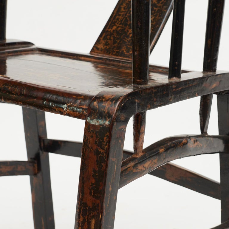 Pair of Early 19th Century Chinese 'Lazy Chairs' in Walnut and Black Lacquer For Sale 4