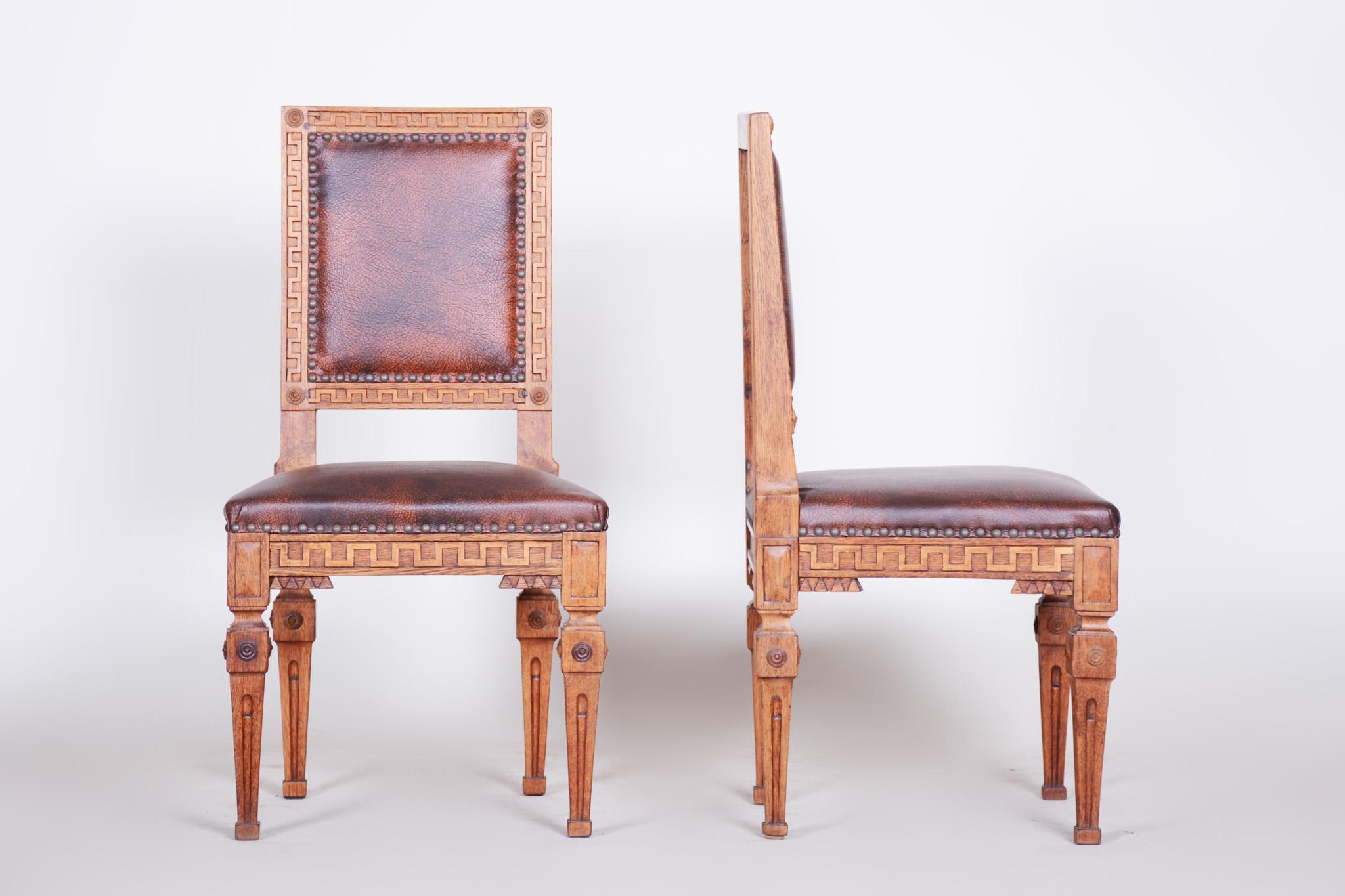 Pair of Early 19th Century Czech Biedermeier Oak Chairs, Czechia, 1800s For Sale 4