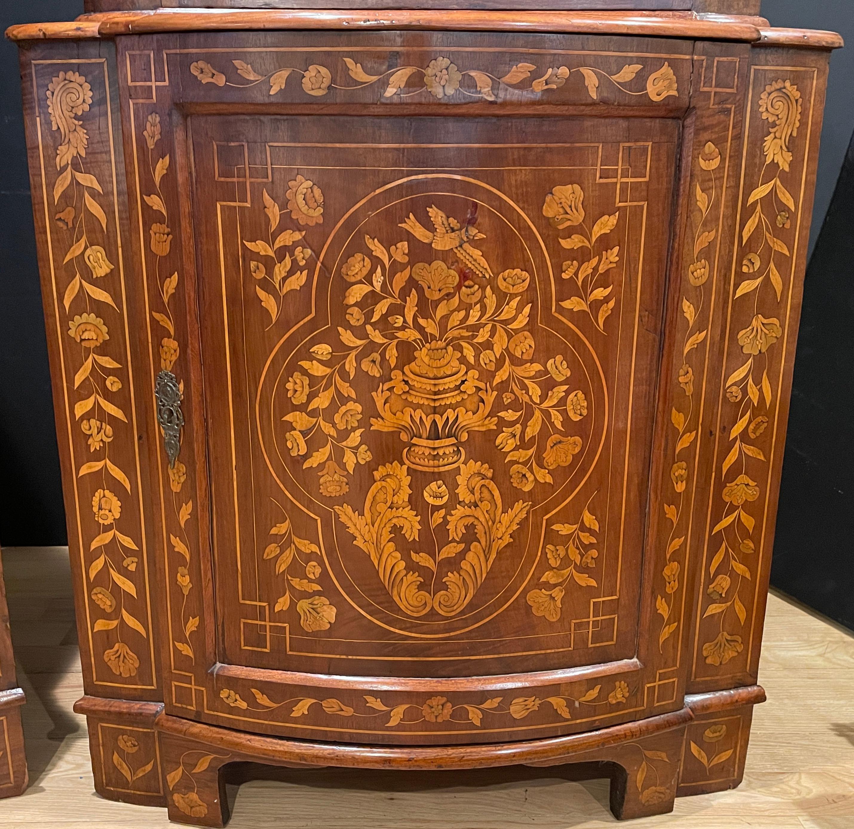 Hand-Carved Pair of Early 19th Century Dutch Marquetry Corner Cupboards For Sale