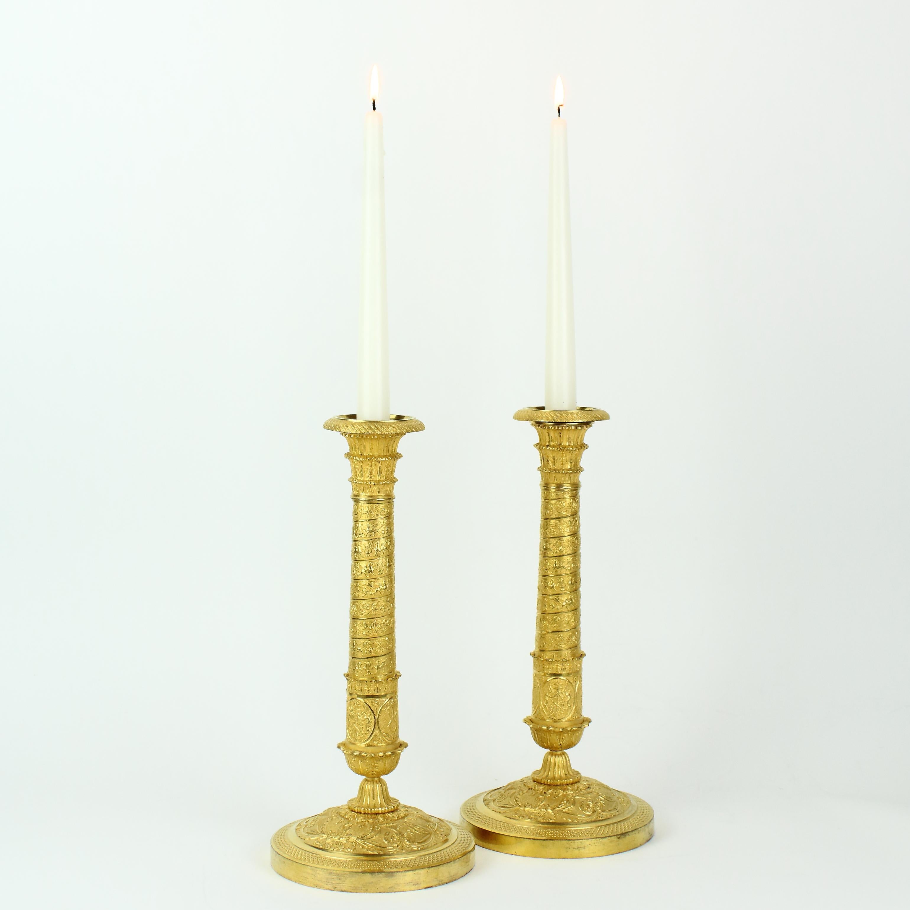 Pair of Early 19th Century Empire Trajan's Column Ormolu Candlesticks For Sale 7