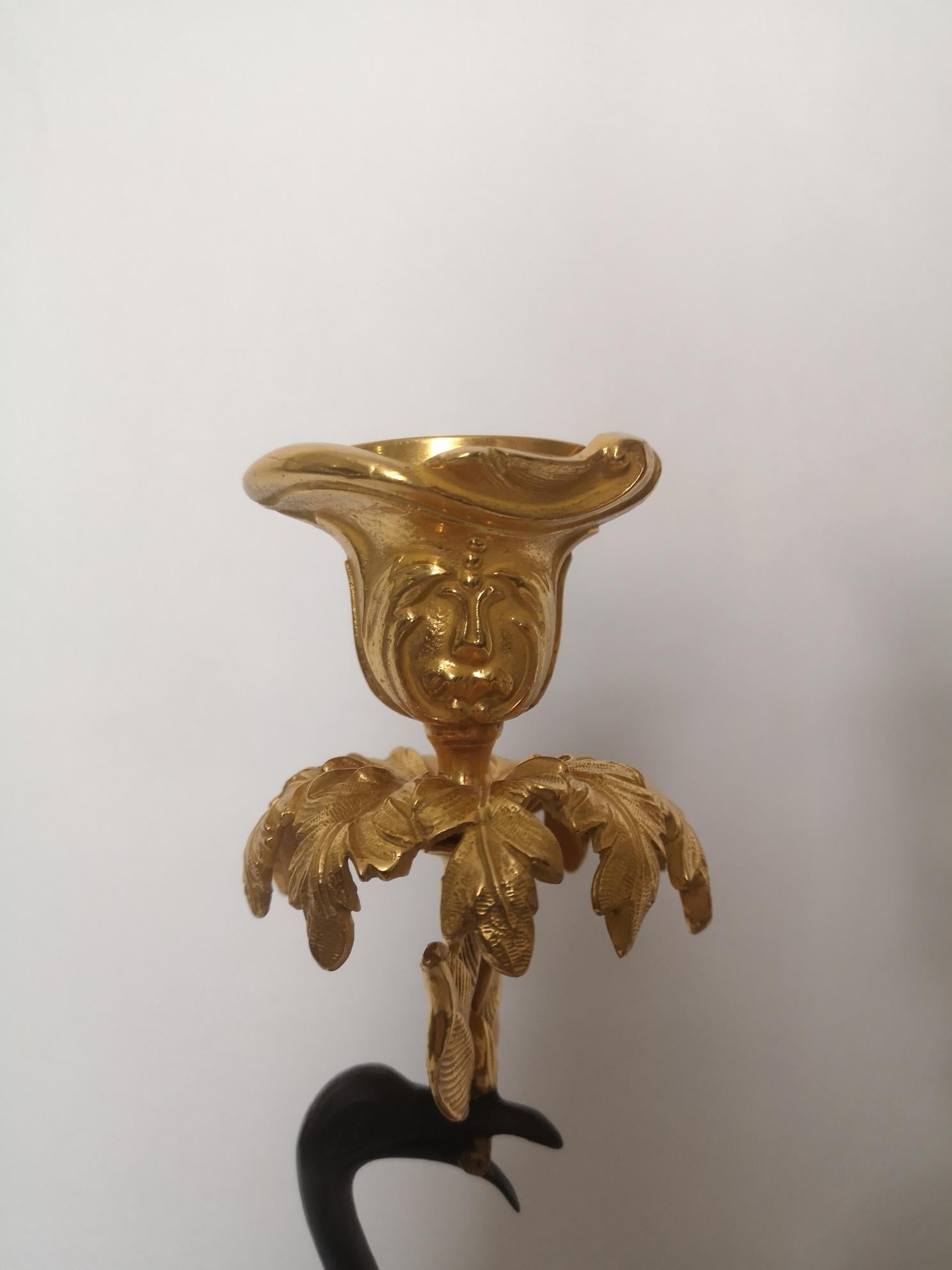 Pair of Early 19th Century English Bronze and Gilt Stork Candlesticks by Abbot In Good Condition For Sale In London, GB