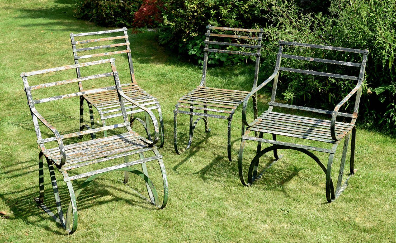 Pair of Early 19th Century English Green Painted Iron Garden Side Chairs For Sale 1