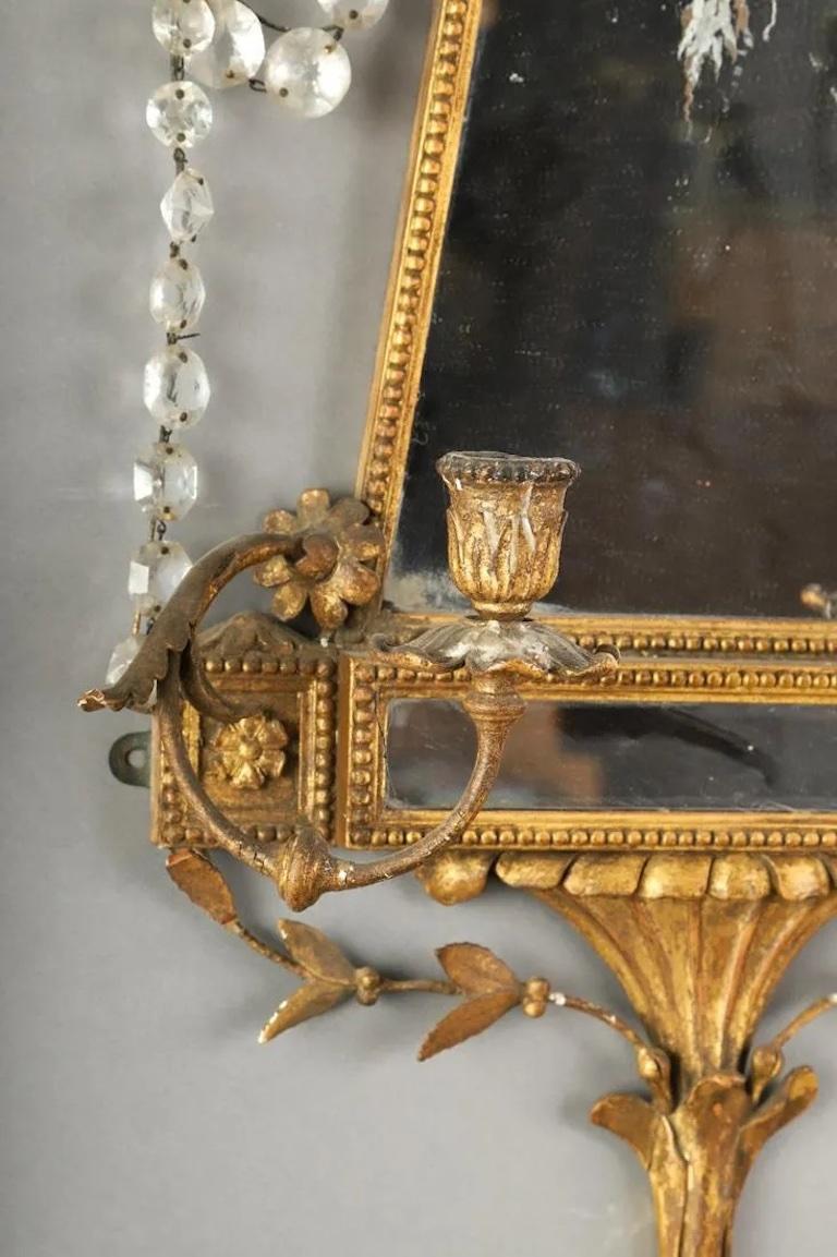 Néoclassique Paire d'appliques néoclassiques anglaises en miroir du début du XIXe siècle en vente