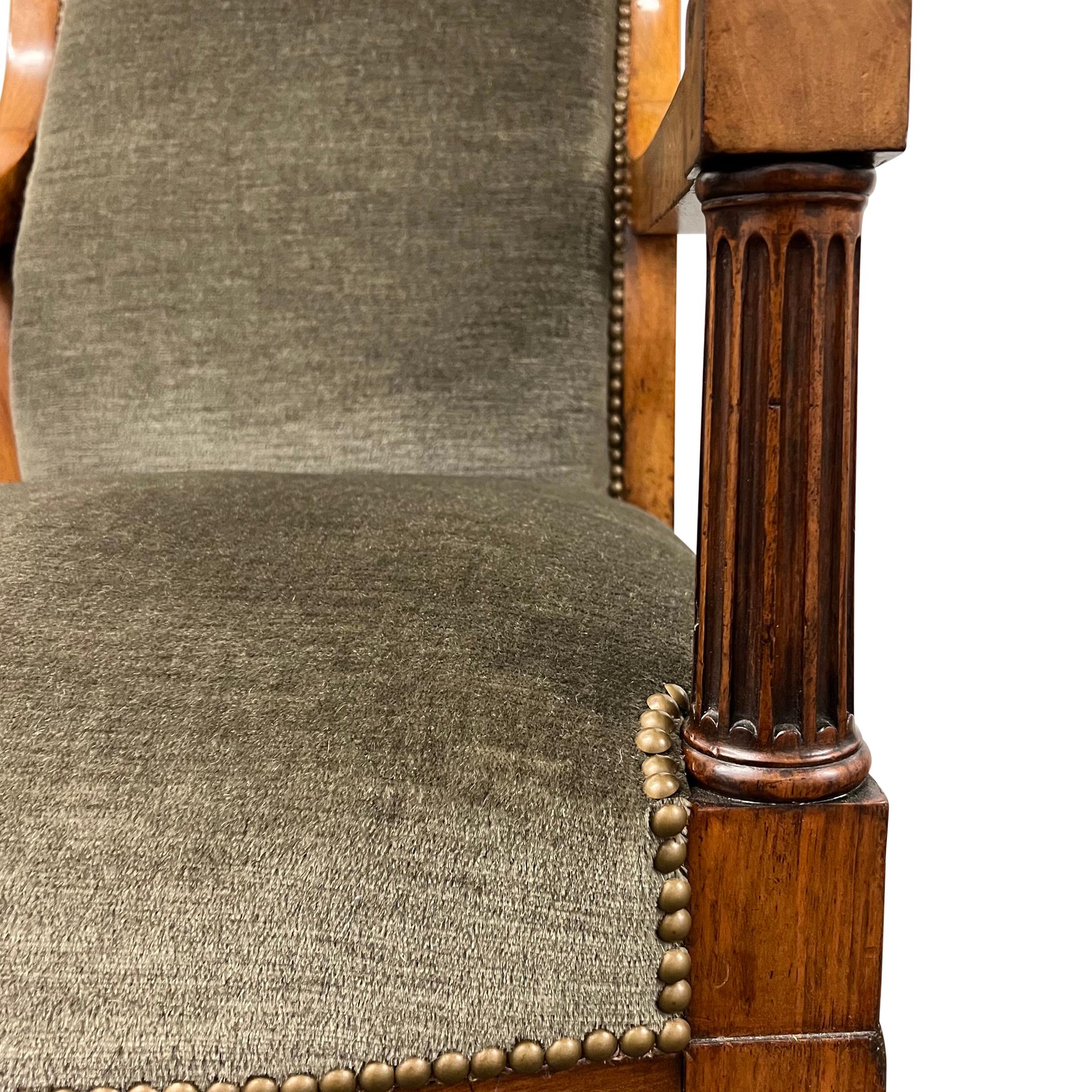Paar englische Regency-Sessel aus dem frühen 19. Jahrhundert im Angebot 9
