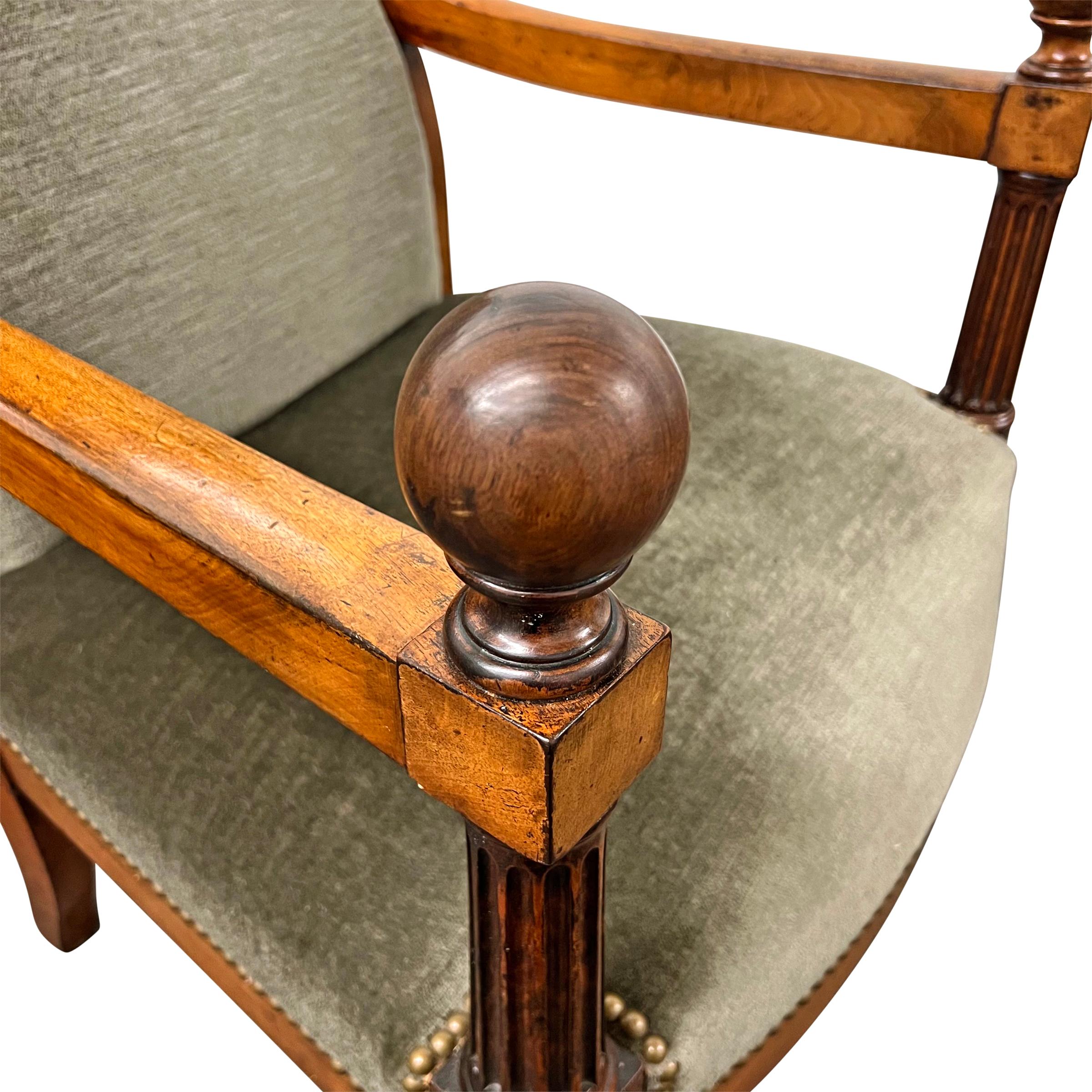 Paar englische Regency-Sessel aus dem frühen 19. Jahrhundert im Angebot 3
