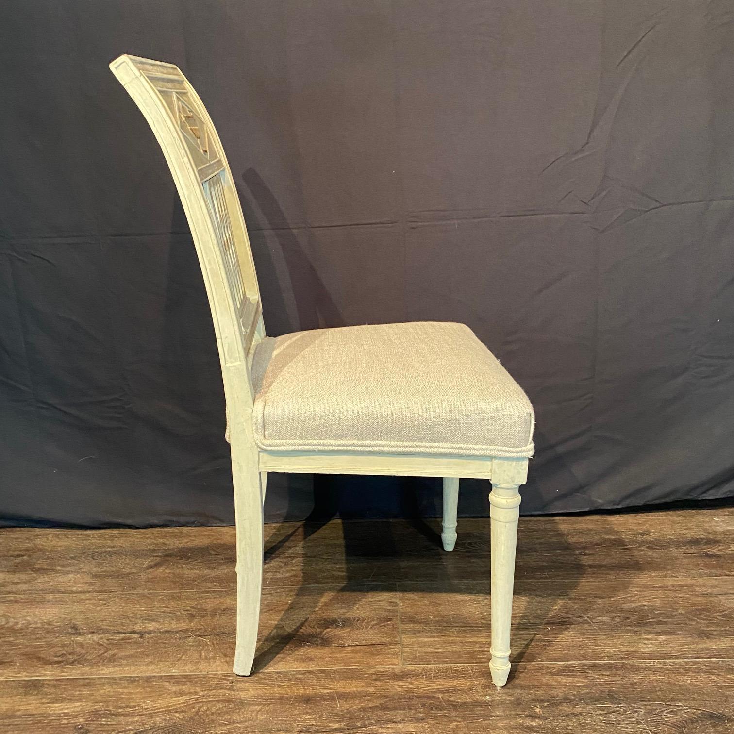 Pair of Early 19th Century French Directoire Period Painted Side Chairs For Sale 3