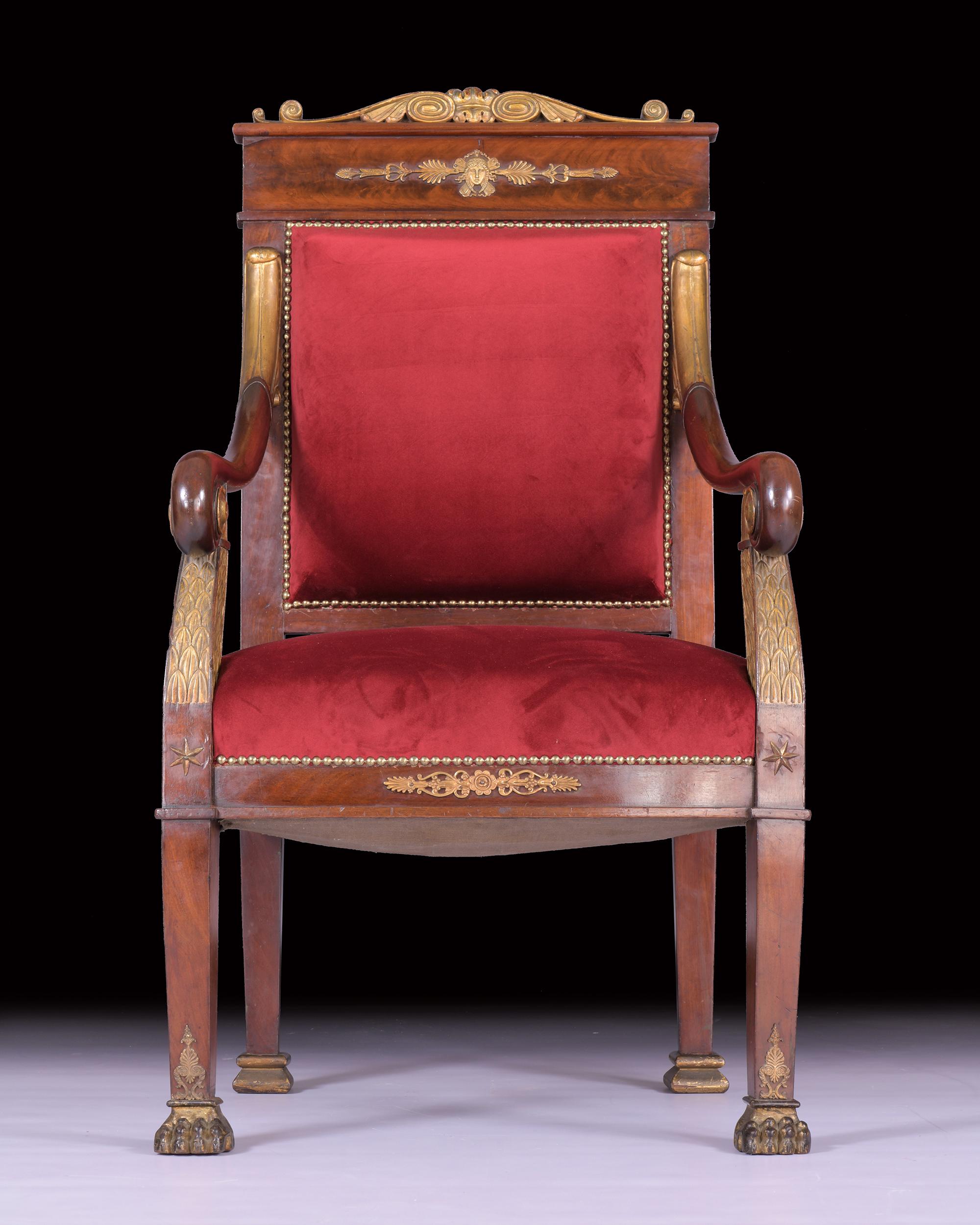 Paar französische Empire-Sessel des frühen 19. Jahrhunderts in der Art von Jacob-Desmalter (Französisch) im Angebot