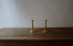 Coppia di candelabri in bronzo dorato stile impero francese del primo Ottocento - stupefacenti