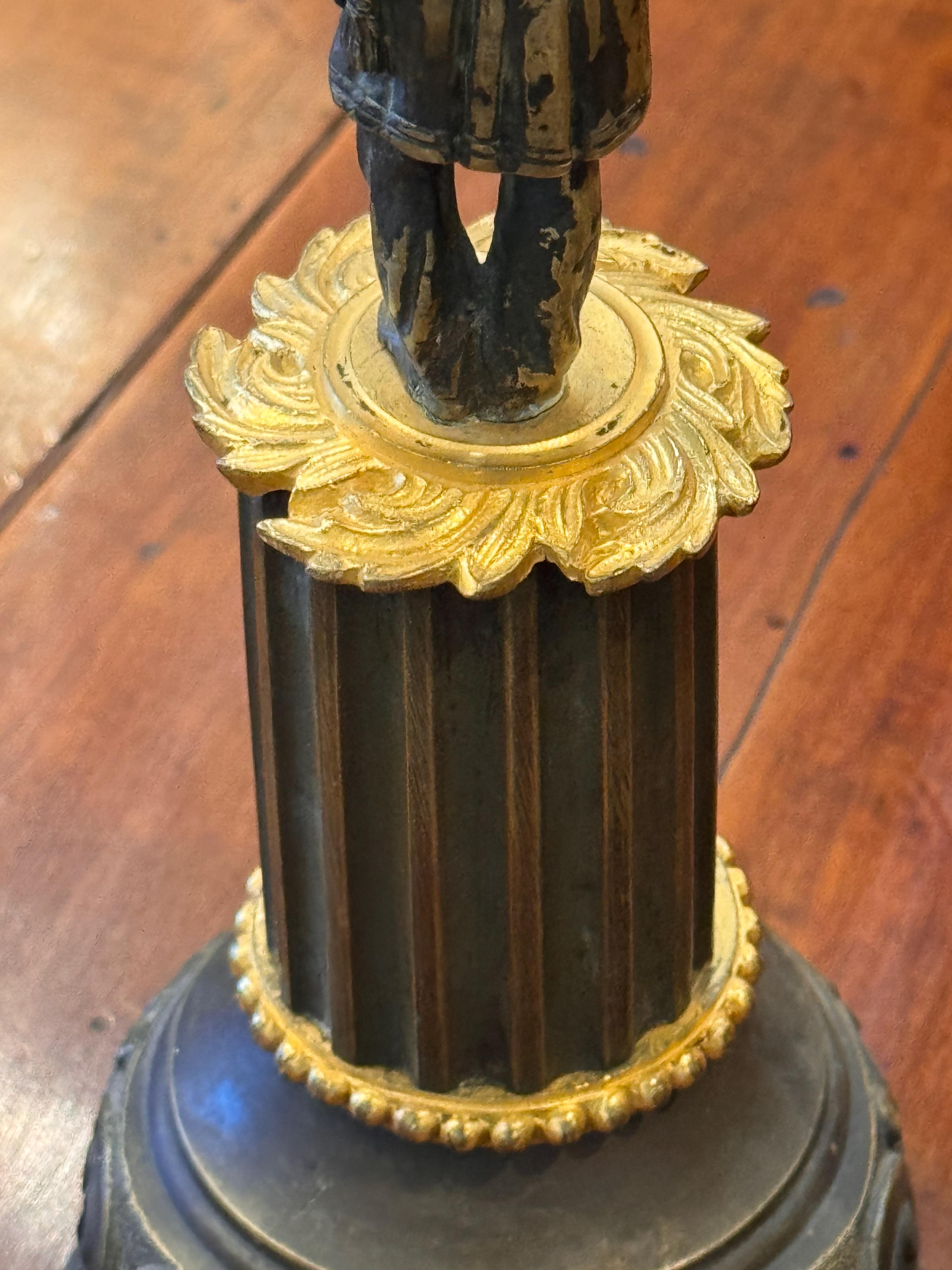 Coppia di candelabri impero francesi del primo Ottocento in vendita 3