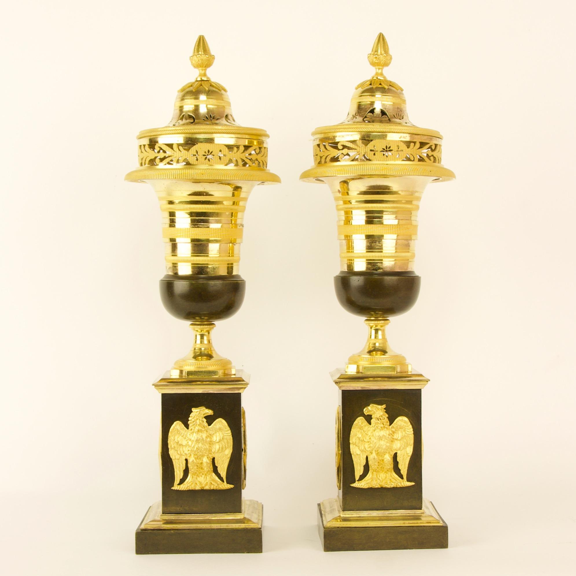 Pair of Early 19th Century French Empire Gilt and Patinated Bronze Cassolettes 3
