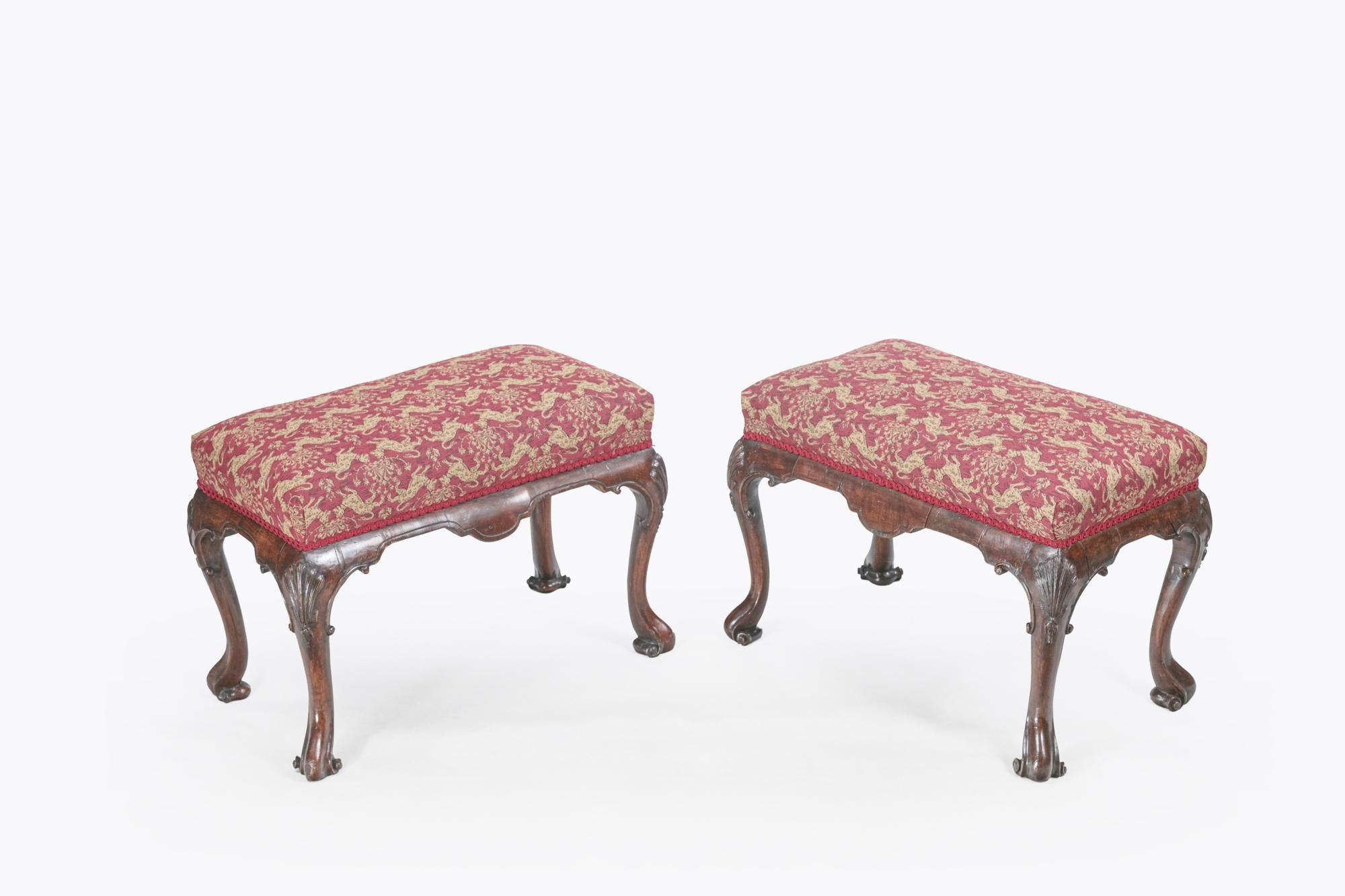 Pair of Early 19th Century Irish Mahogany Stools For Sale 1