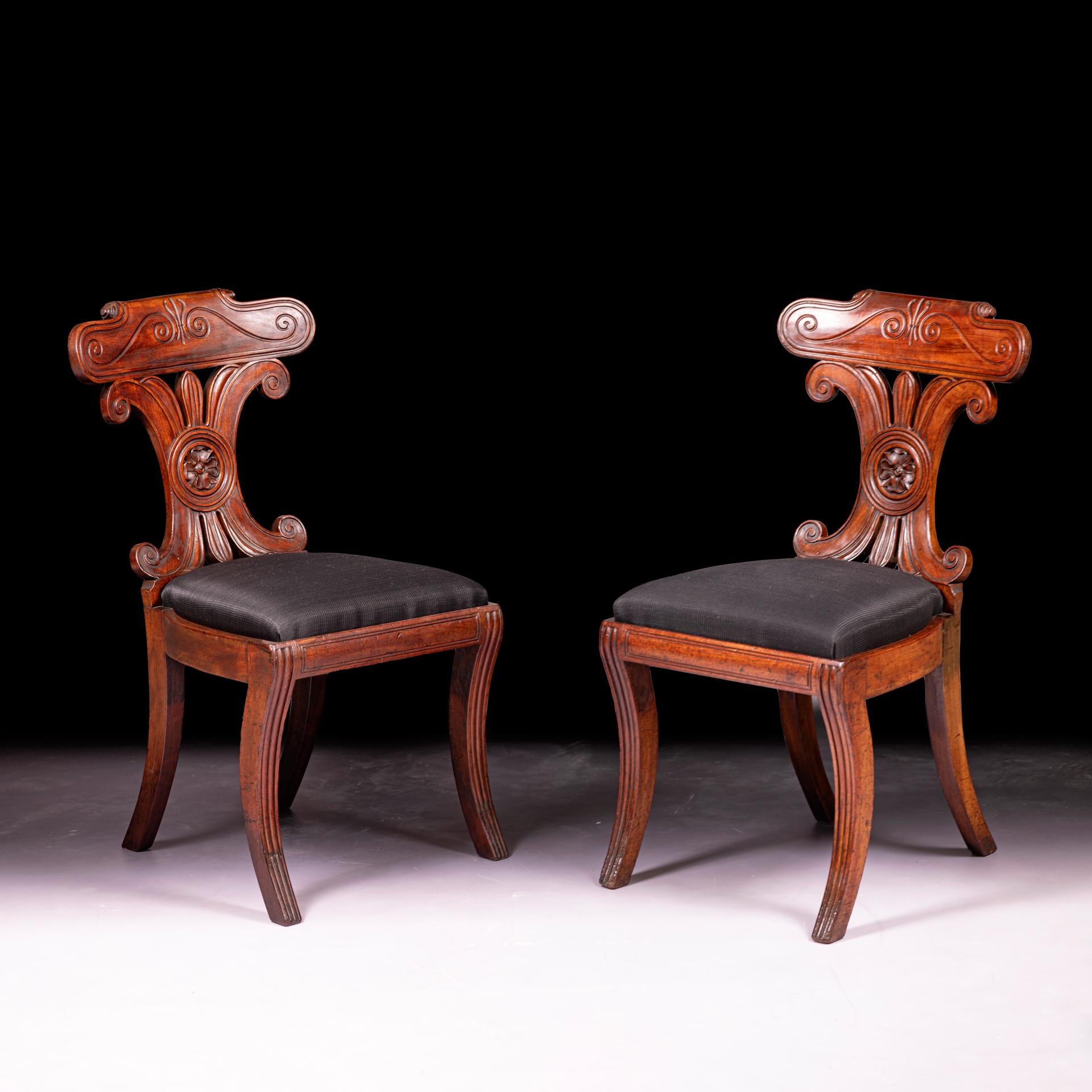 Pair Of Early 19th Century Irish Neo-Grecian Style Regency Side / Hall Chairs For Sale 5