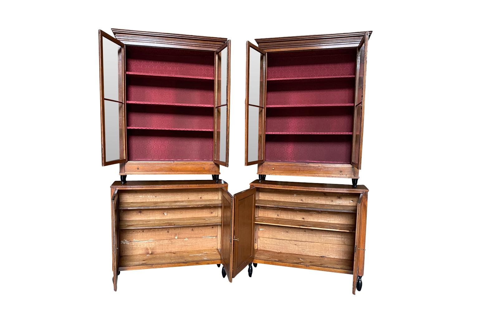 Pair of Early 19th Century Italian Bookcase For Sale 13