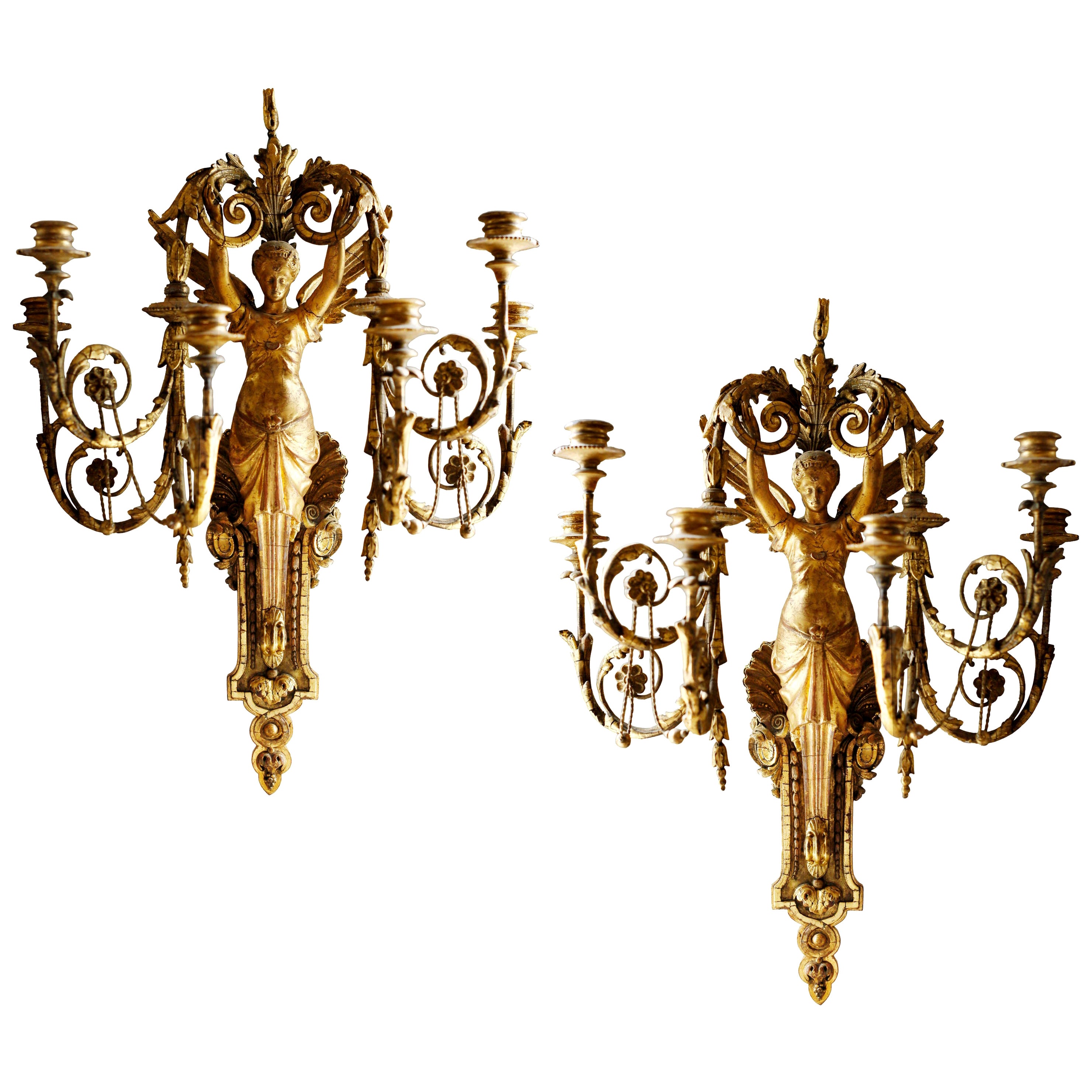 Paire d'appliques à 6 lumières de style néoclassique italien doré du début du 19e siècle en vente