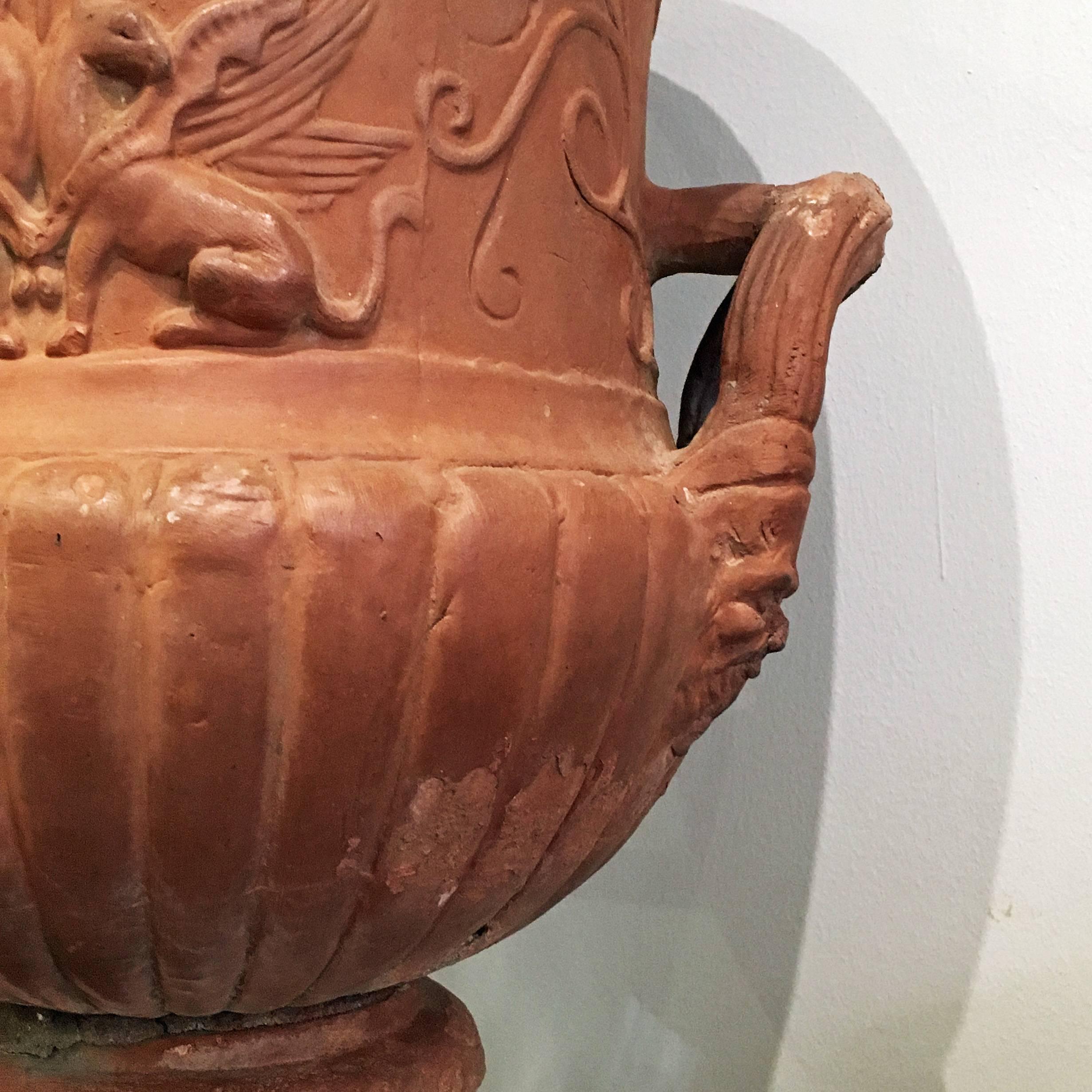 Pair of Early 19th Century Italian Neoclassical Medici Style Terracotta Urns 1