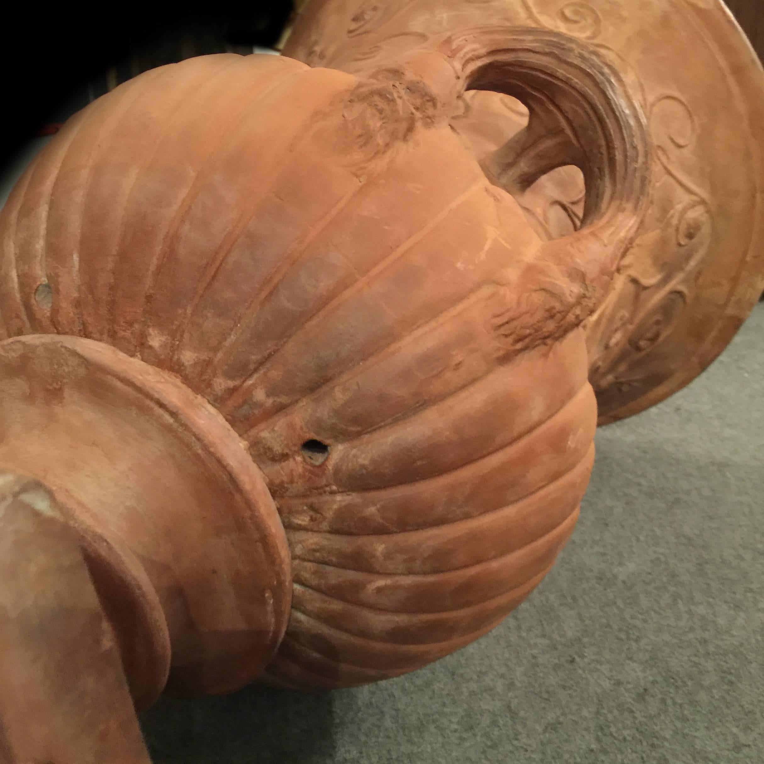 Pair of Early 19th Century Italian Neoclassical Medici Style Terracotta Urns 5
