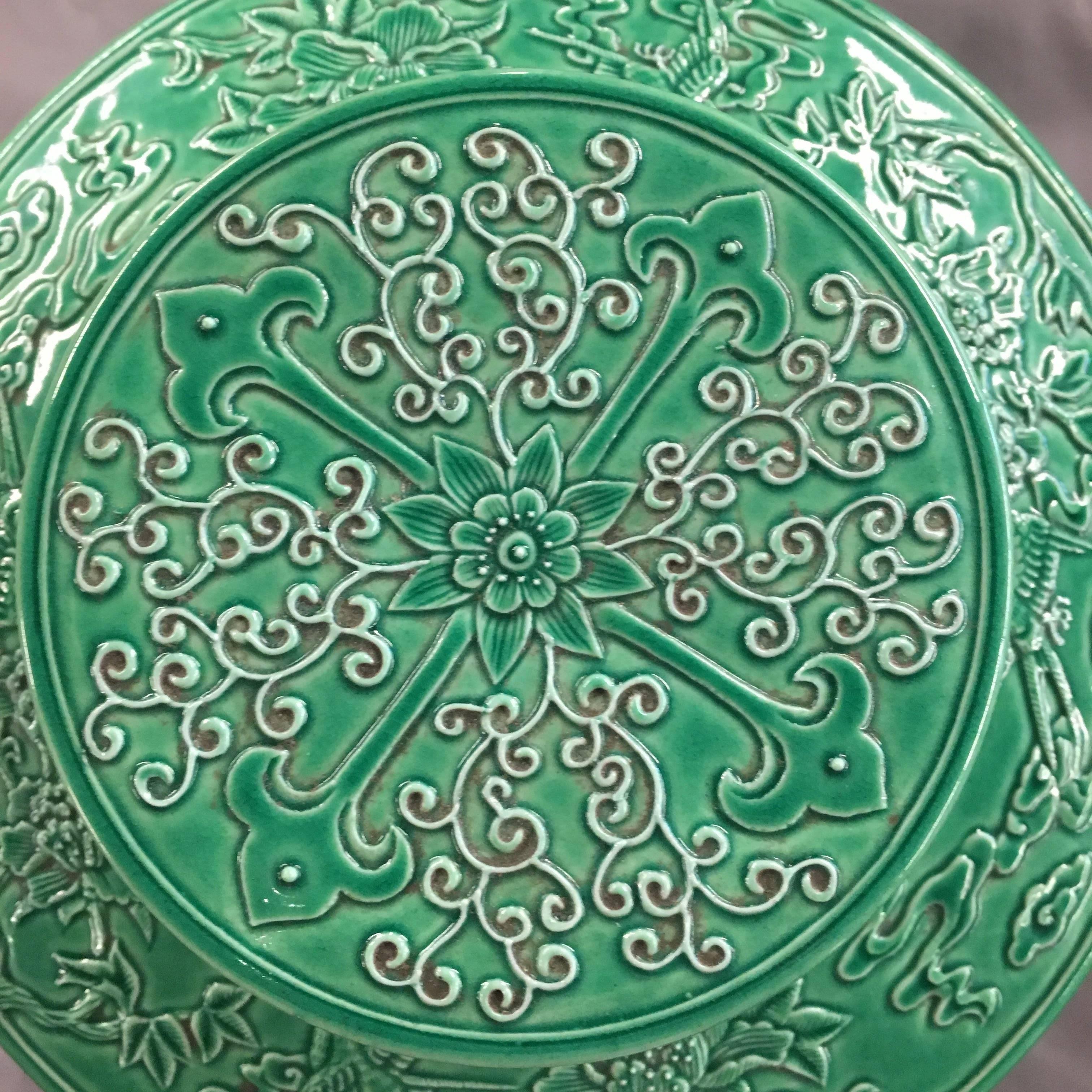 Enameled Pair of Qing Dynasty Jade Green Pierced Dolomite Porcelain Temple Storage Jars For Sale