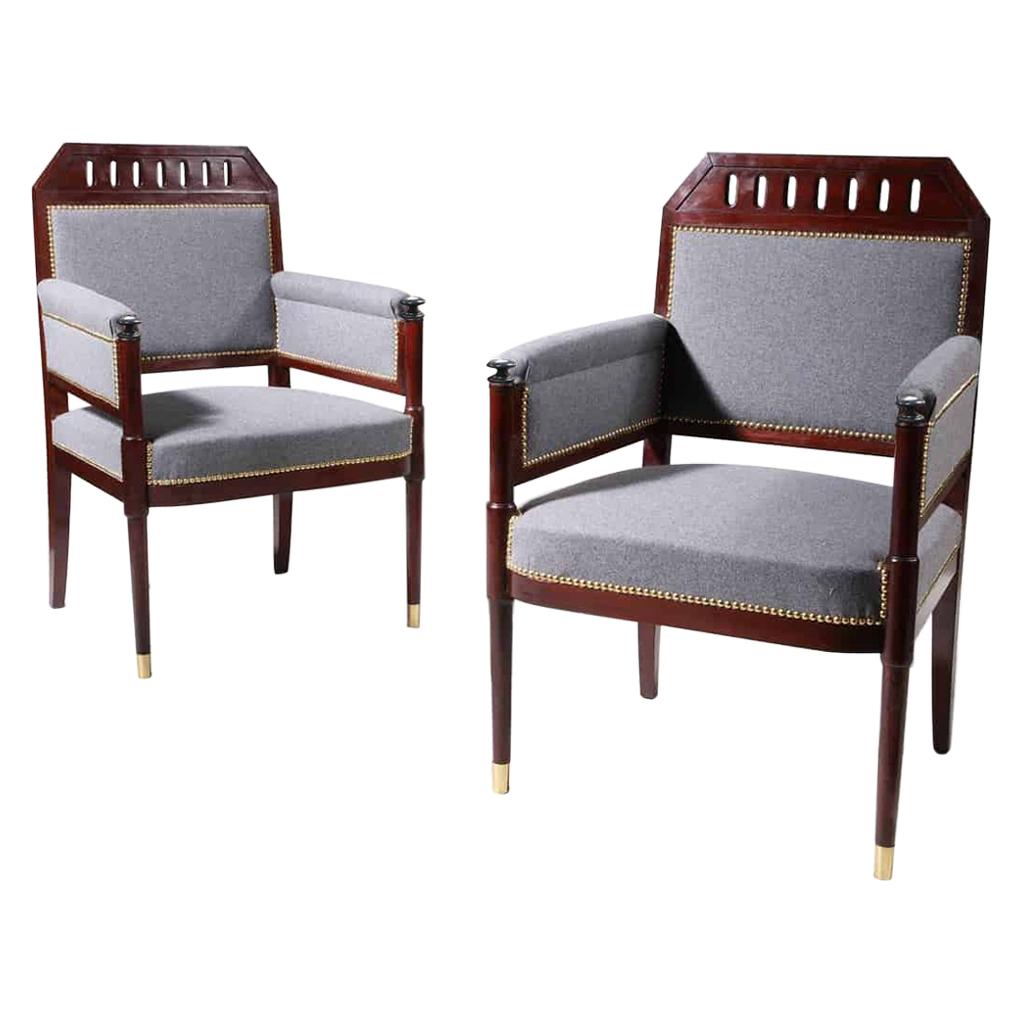 Pair of Early 19th Century Mahogany Bergères Armchairs For Sale