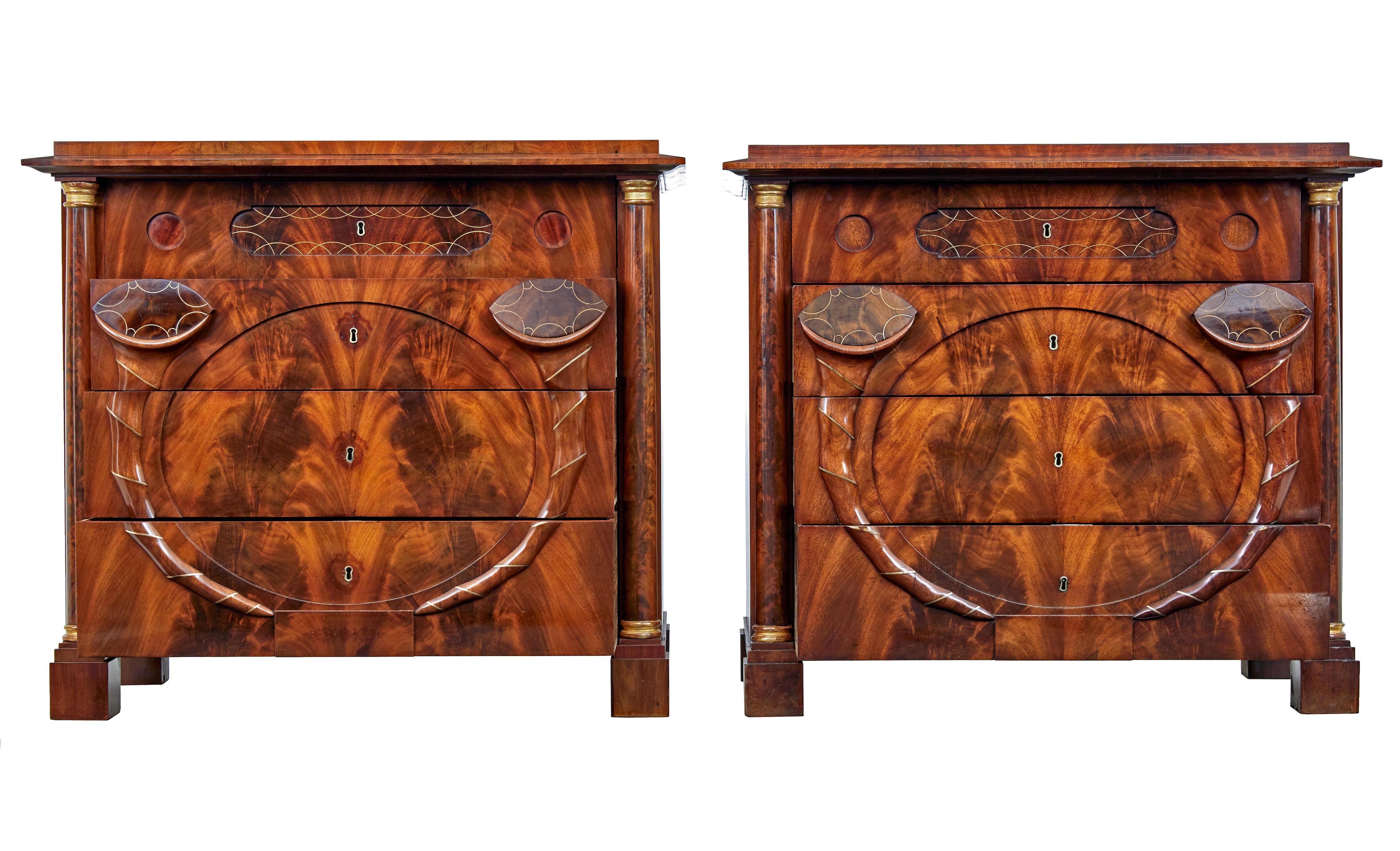 Suédois Paire de coffres à secret Biedermeier en acajou du début du 19e siècle en vente