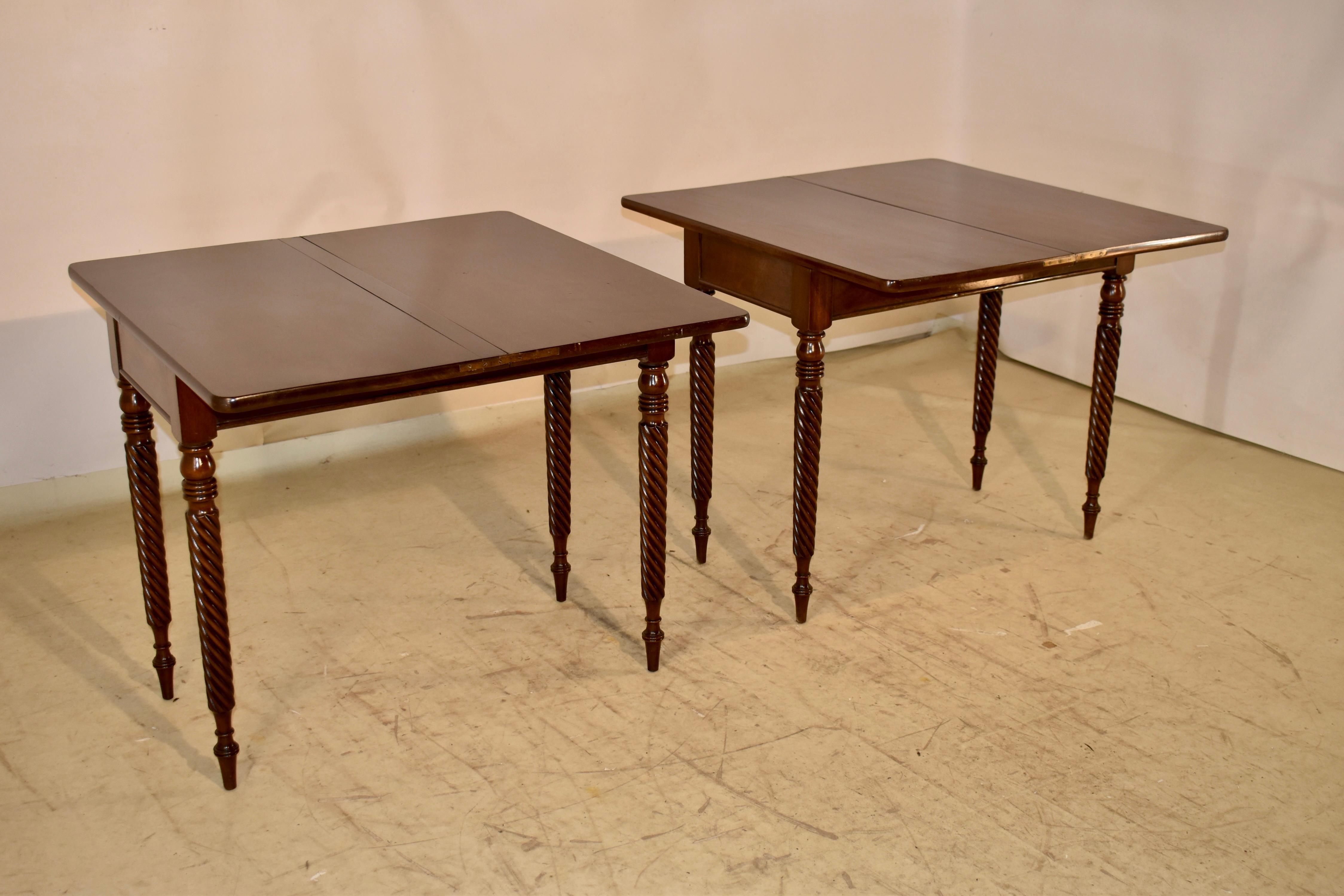 Paire de tables de jeu en acajou du début du 19e siècle en vente 4