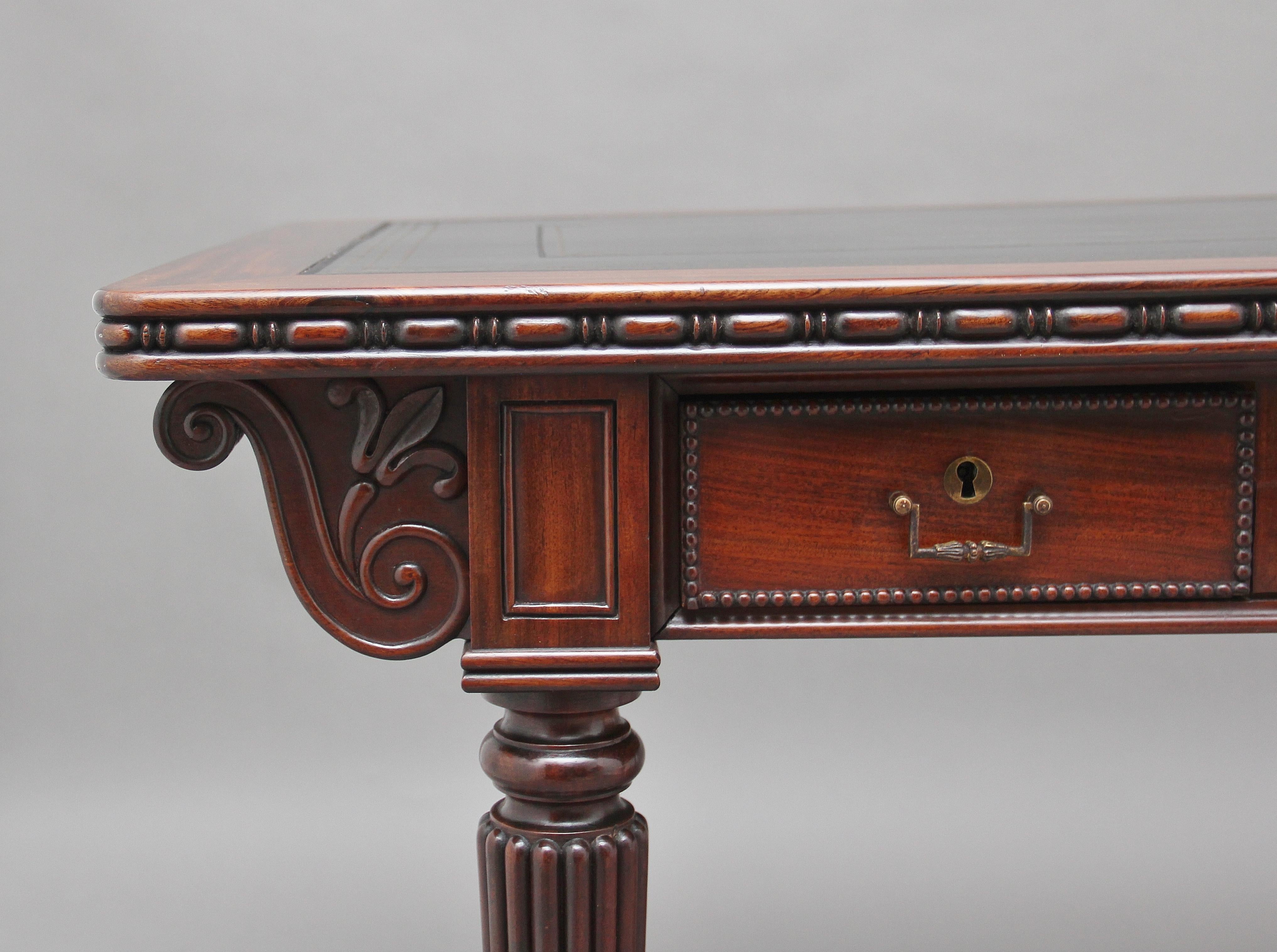 Pair of Early 19th Century Mahogany Library Tables For Sale 4