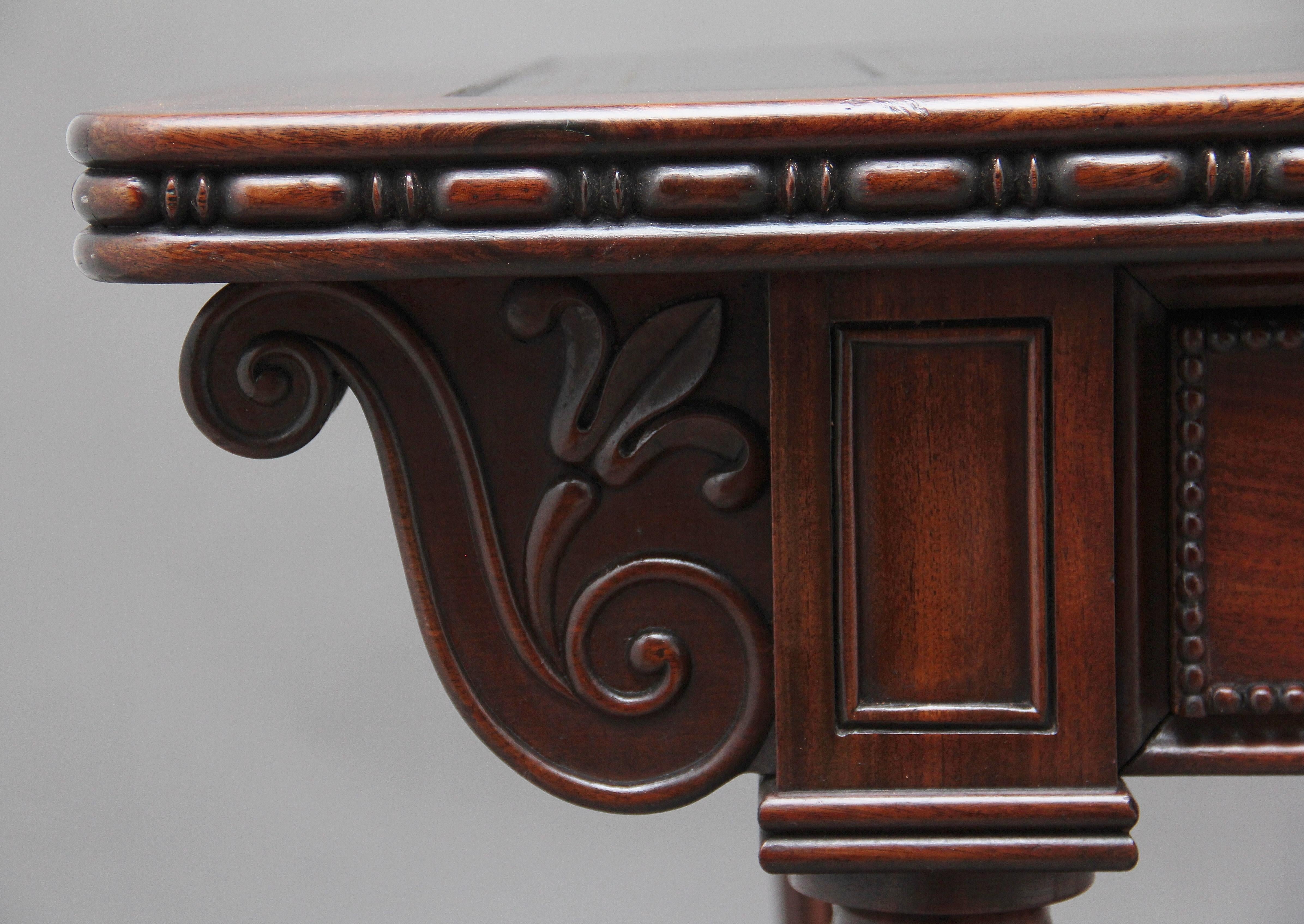 Pair of Early 19th Century Mahogany Library Tables For Sale 5