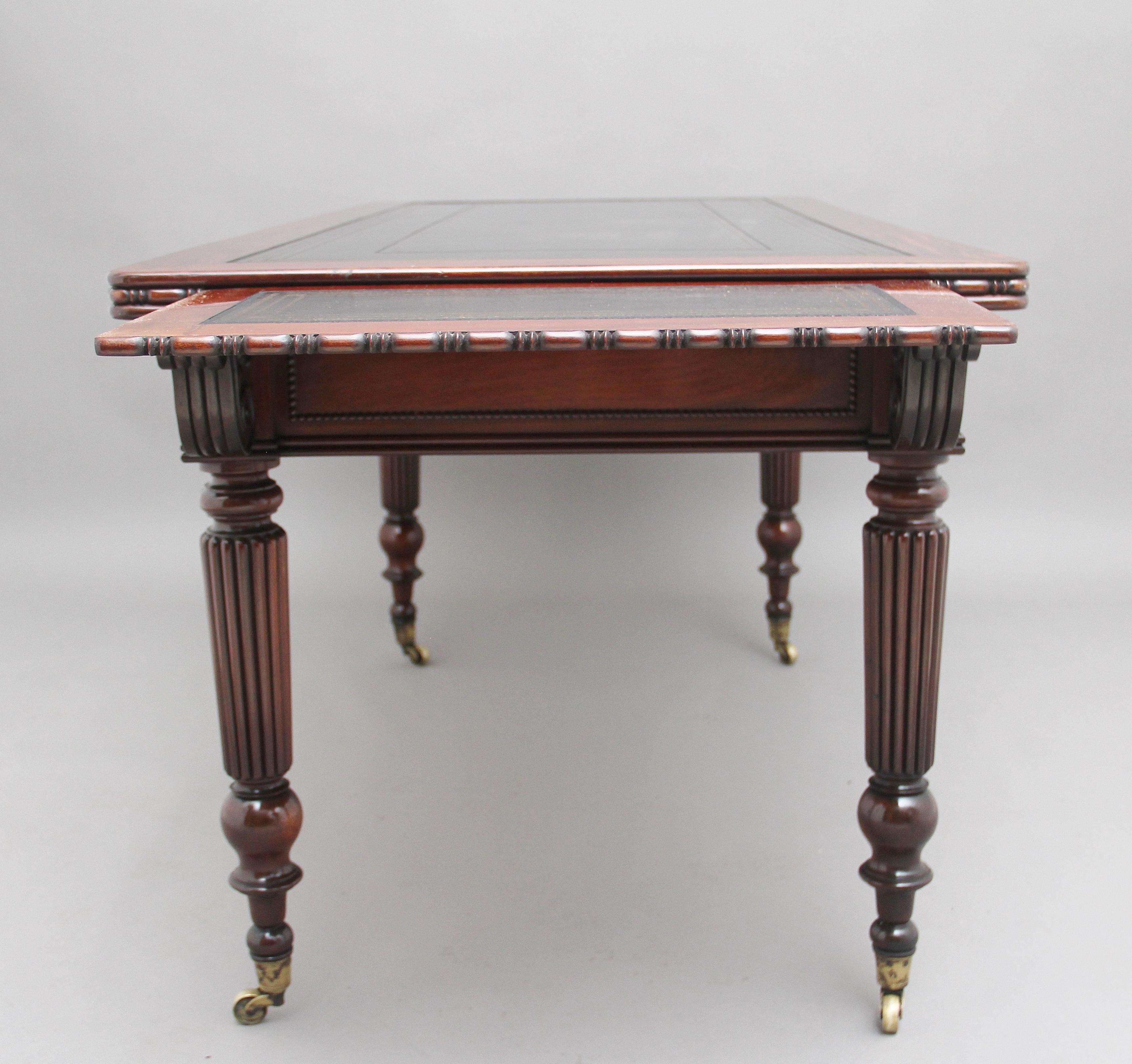 Mid-19th Century Pair of Early 19th Century Mahogany Library Tables For Sale