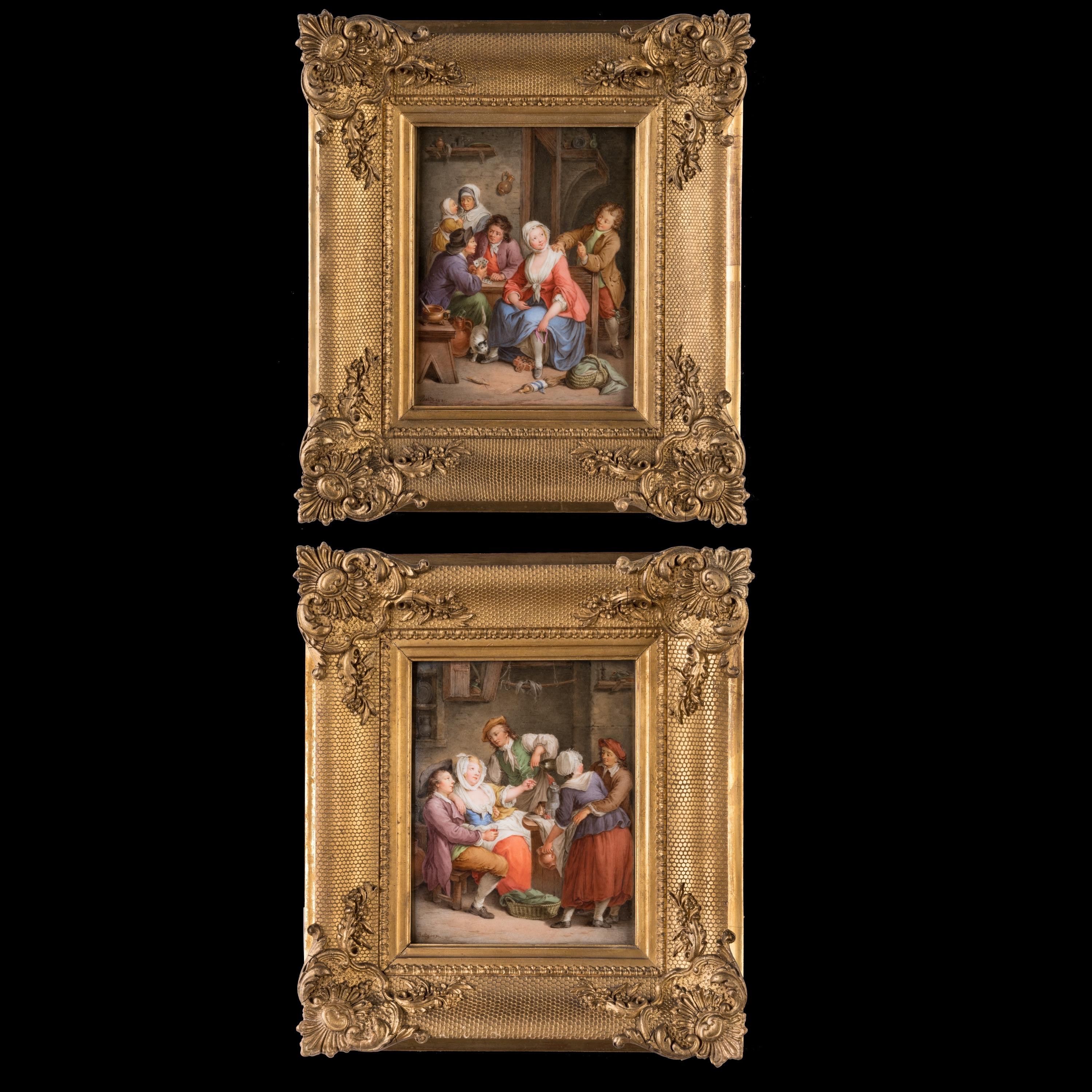 Una bella coppia di targhe in porcellana con cornice
Di scene di taverna di Jean-Pierre Feuillet

Le placche rettangolari dipinte a mano, smaltate e cotte, raffiguranti una scena di taverna, una raffigurante un'amichevole partita a carte e l'altra