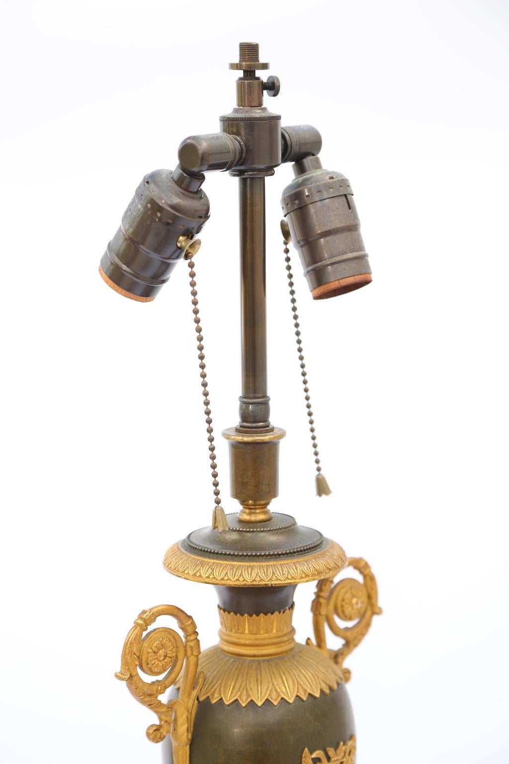 Pair of Early 19th Century Patinated Bronze and Ormolu Urn Lamps For Sale 5
