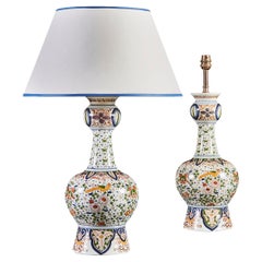 Paire de lampes de Delft polychromes du début du XIXe siècle