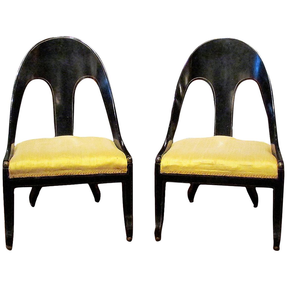 Pair of Early 19th Century Regency Ebonized and Gilt Spoon Back Slipper Chairs