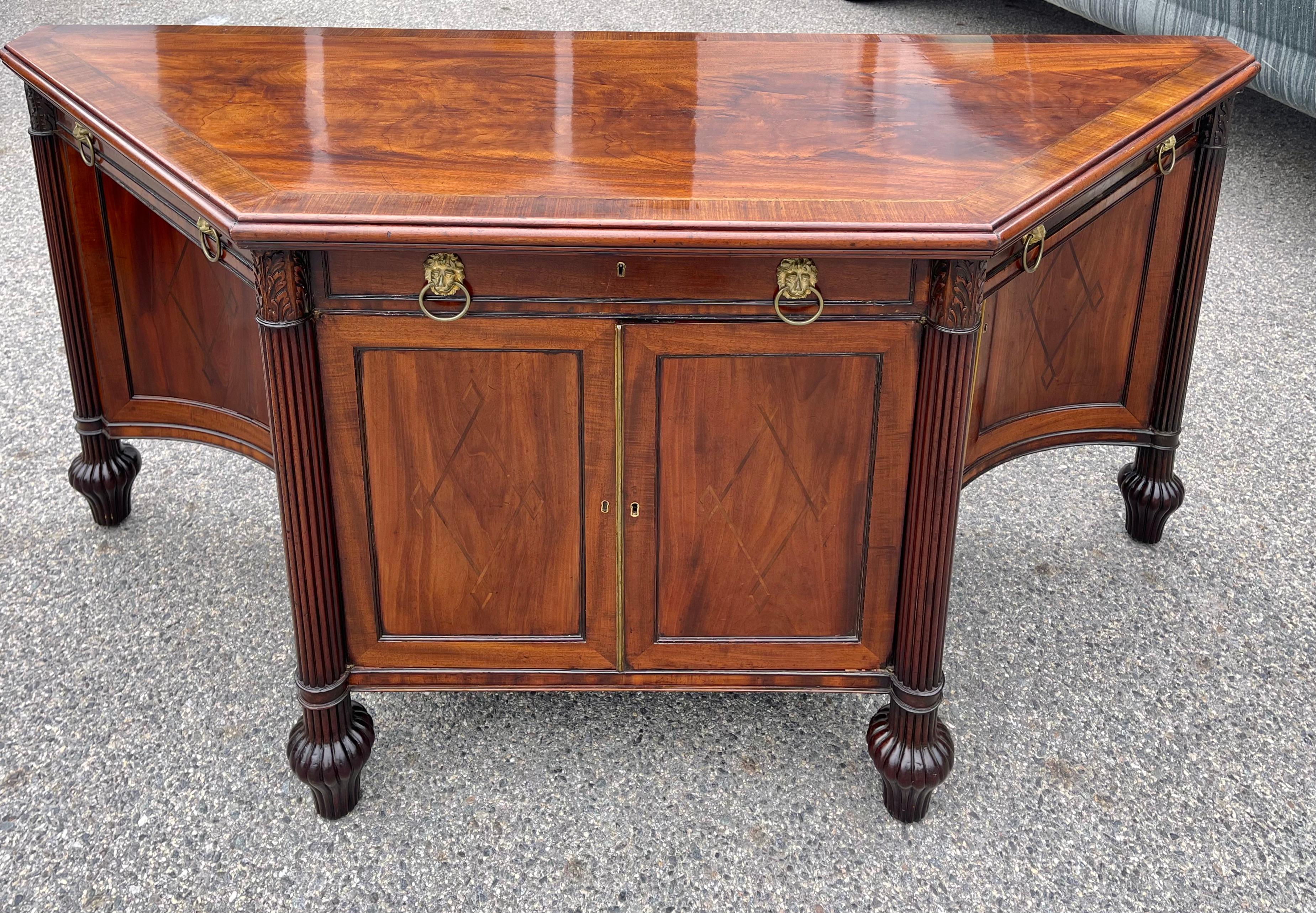 Pair of Early 19th Century Regency Mahogany Sideboard Cabinets In Good Condition For Sale In Essex, MA