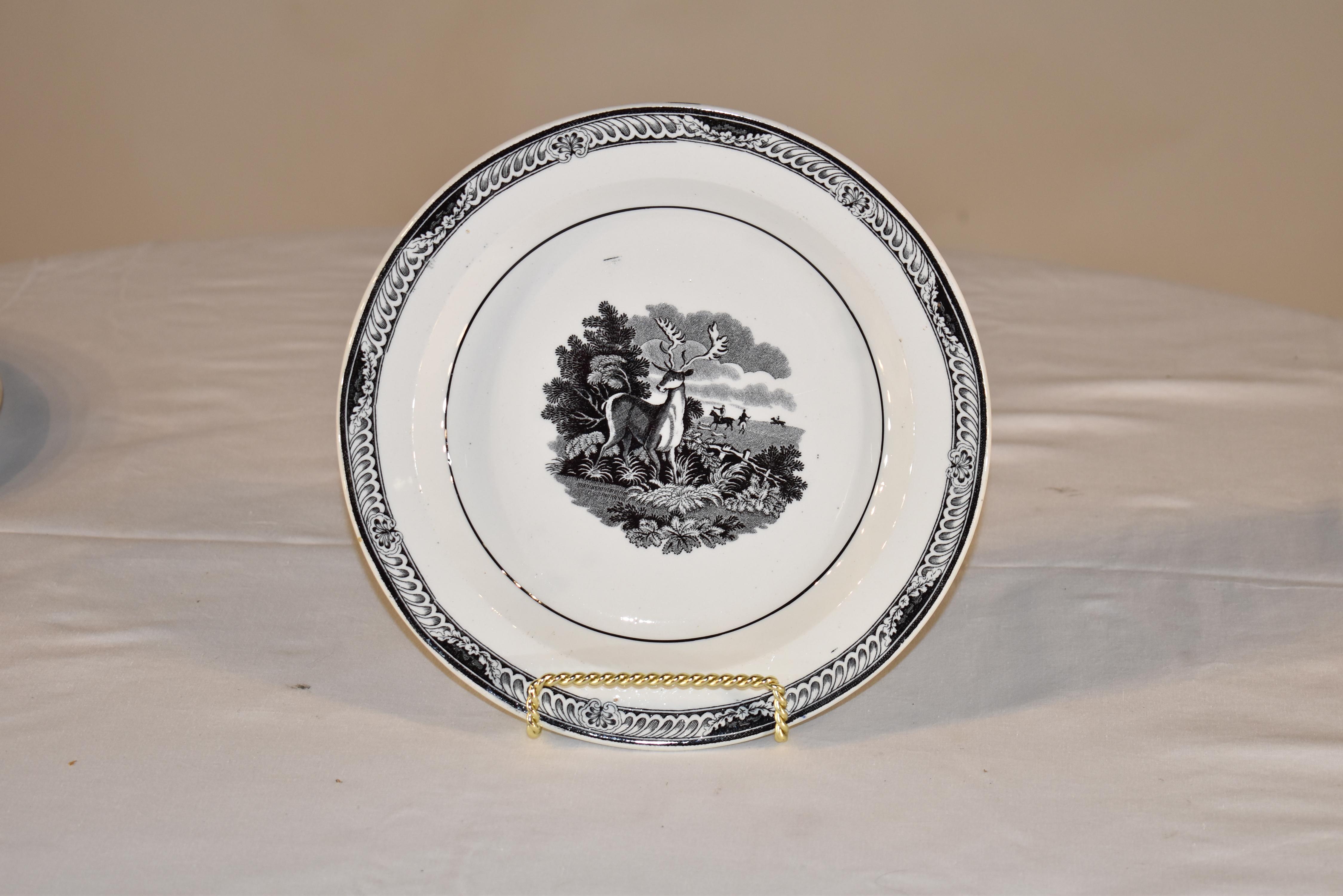 English Pair of Early 19th Century Staffordshire Plates with Stags For Sale