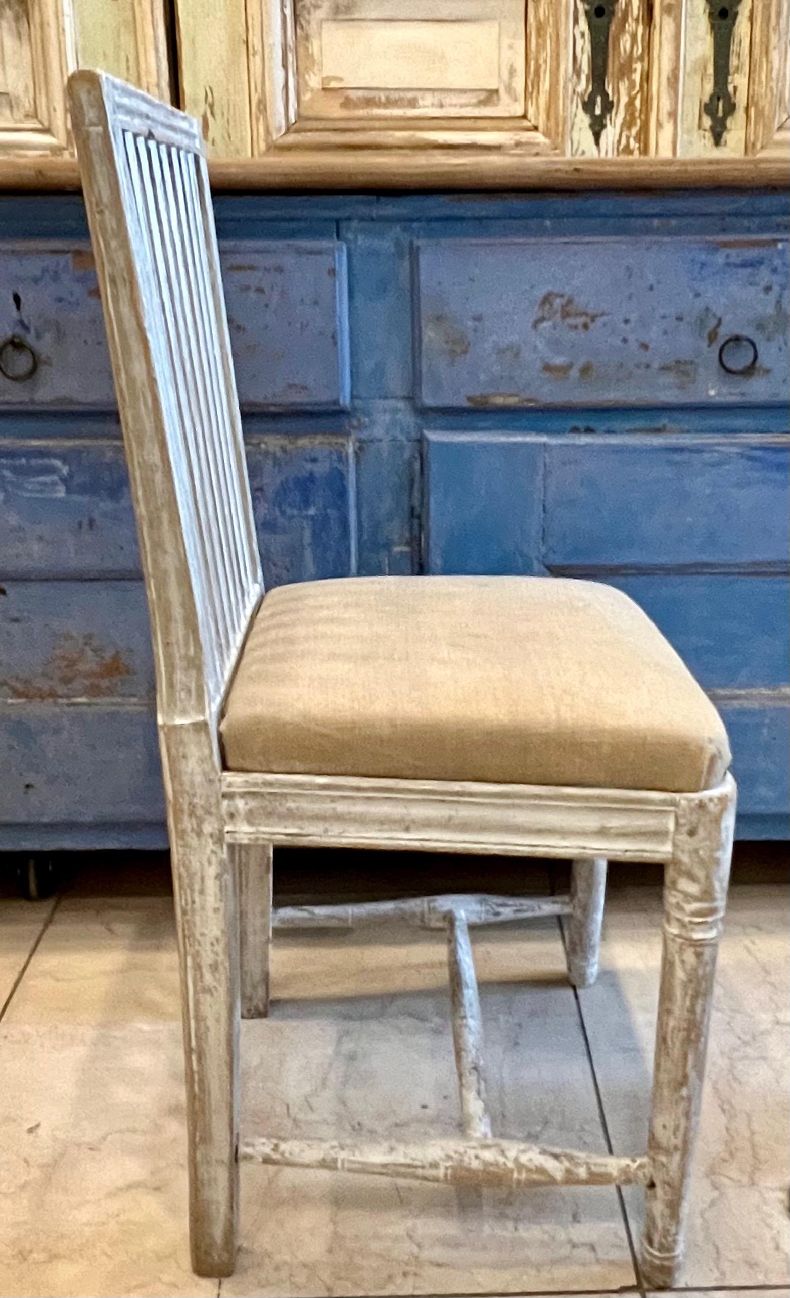 Linen Pair of Early 19th century Swedish Chairs For Sale