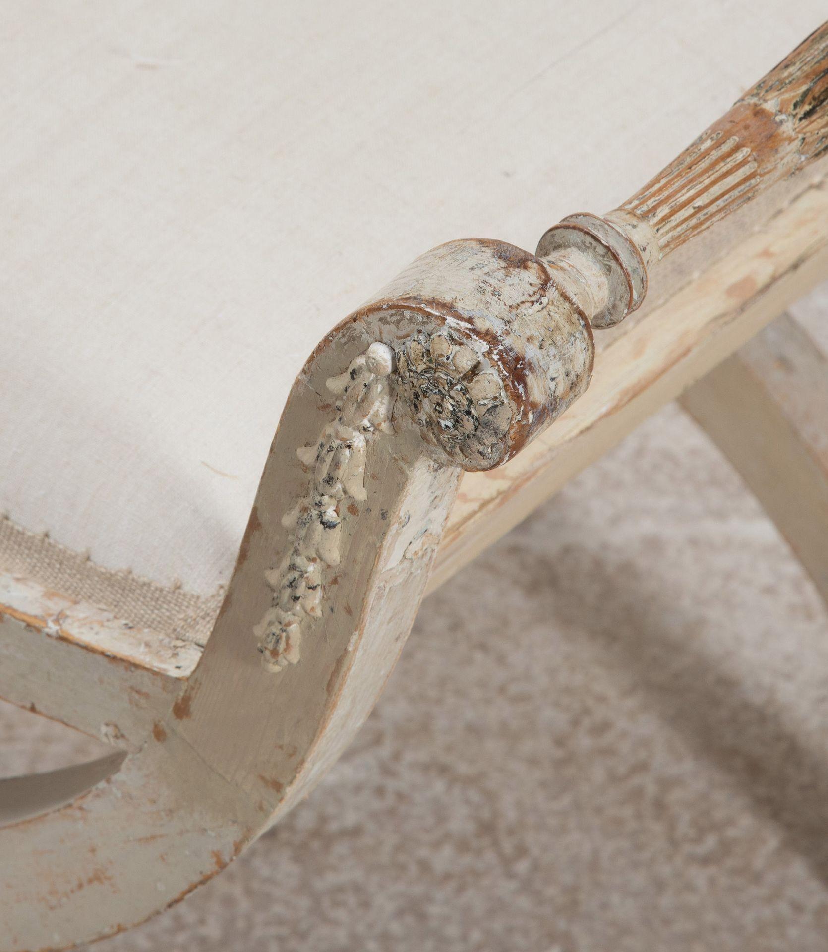 Tissu d'ameublement Paire de tabourets gustaviens suédois du début du 19e siècle en vente